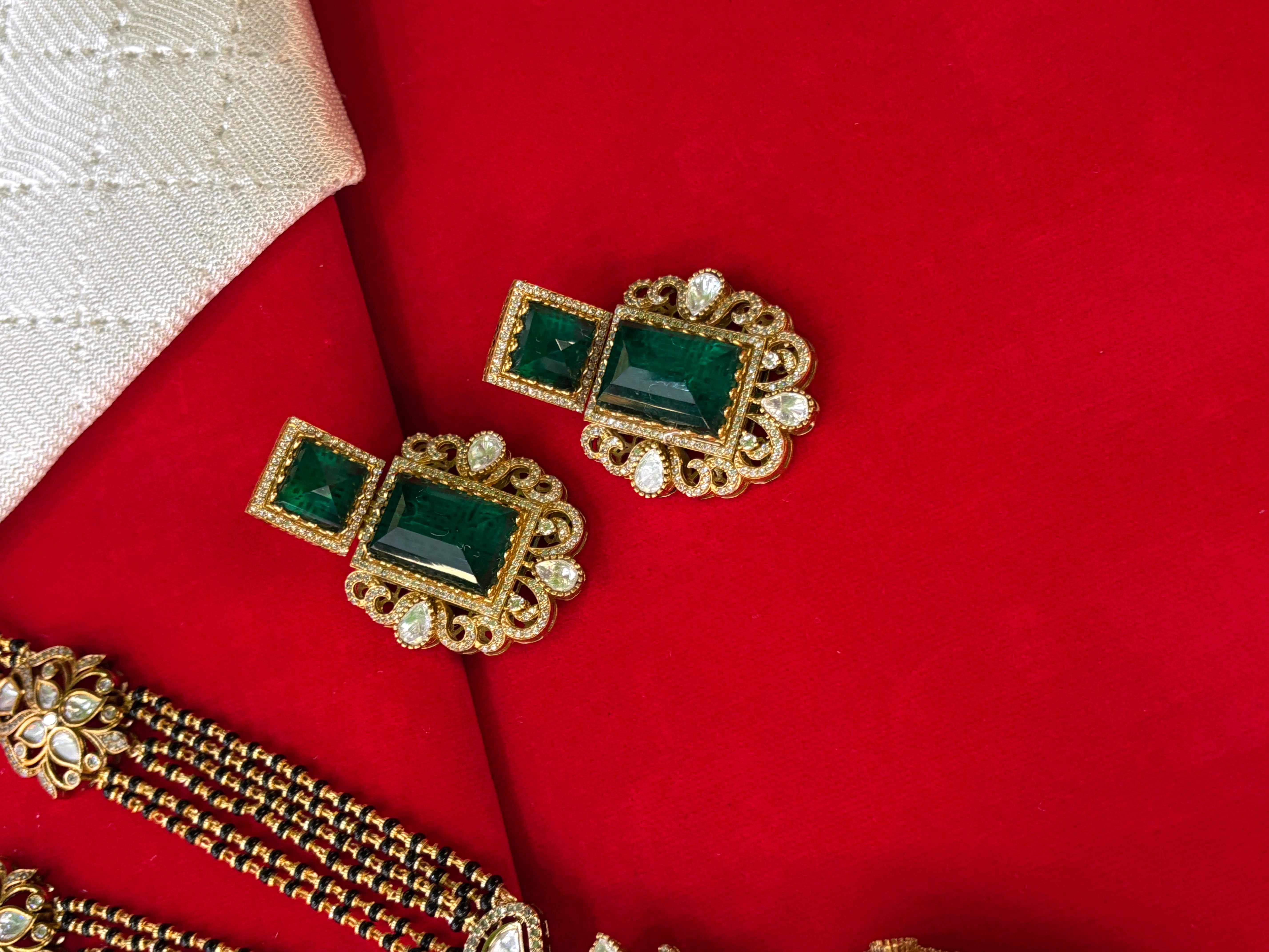Antique Kundan Mangalsutra