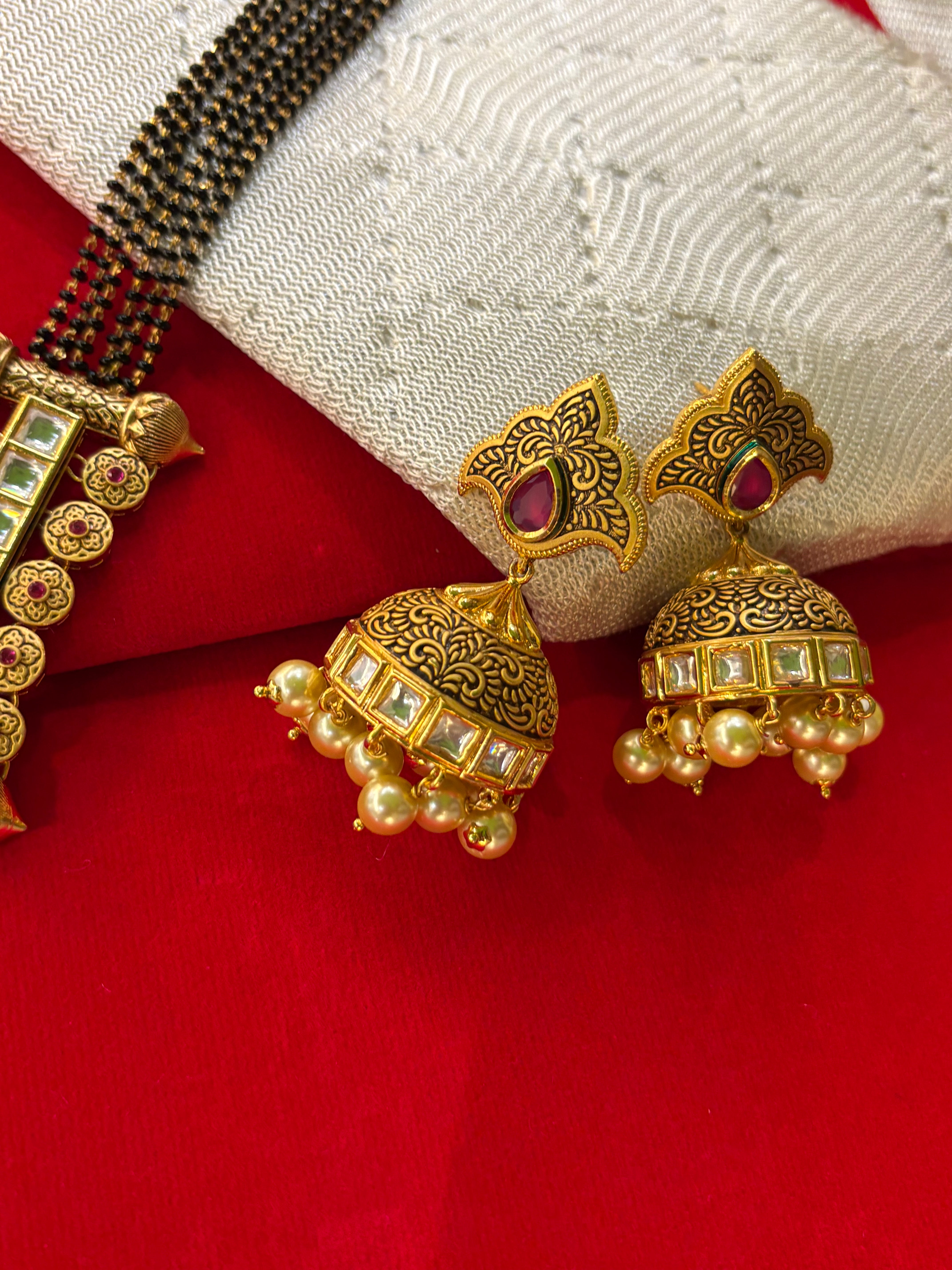 Antique Kundan Mangalsutra