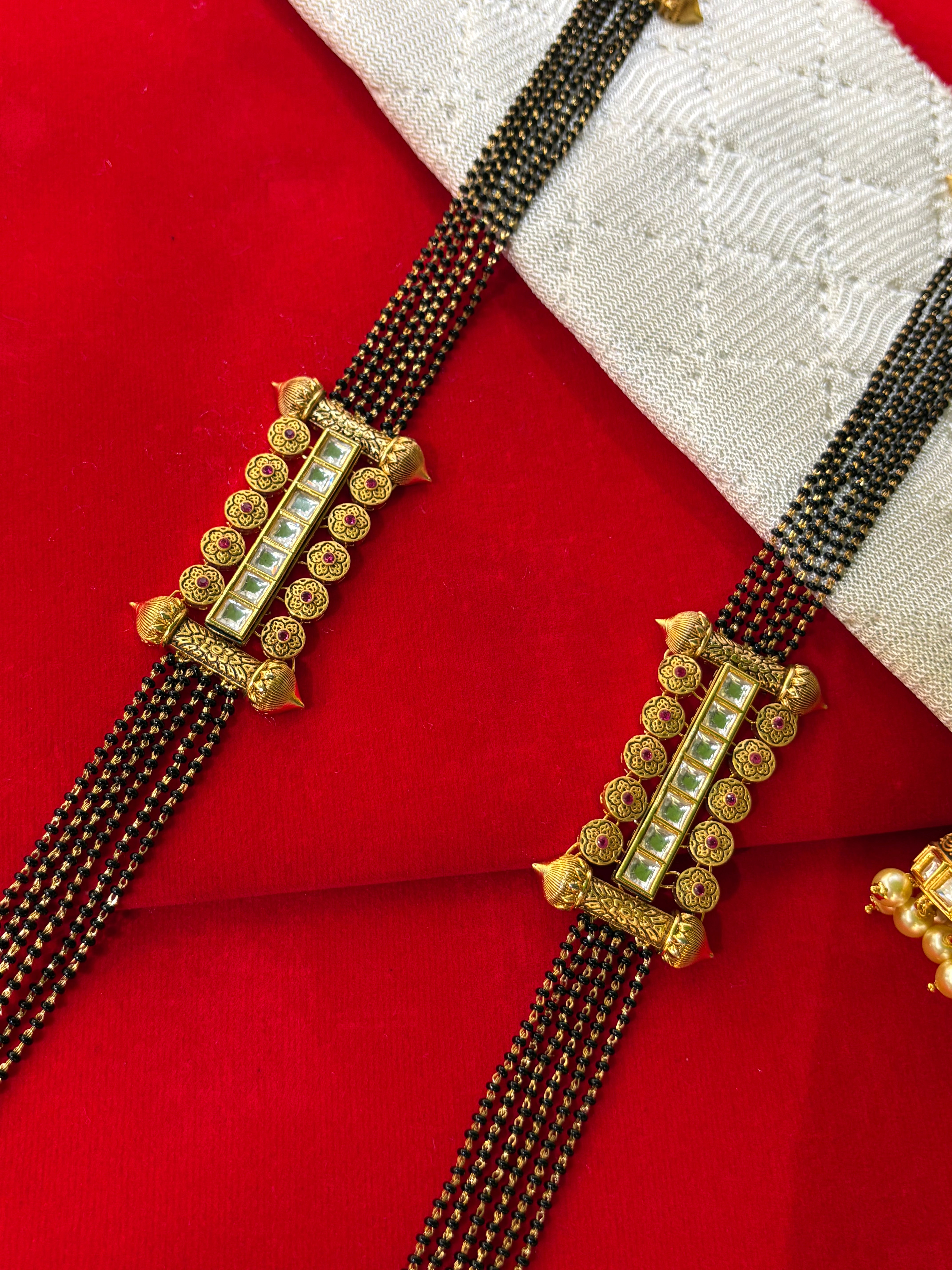 Antique Kundan Mangalsutra
