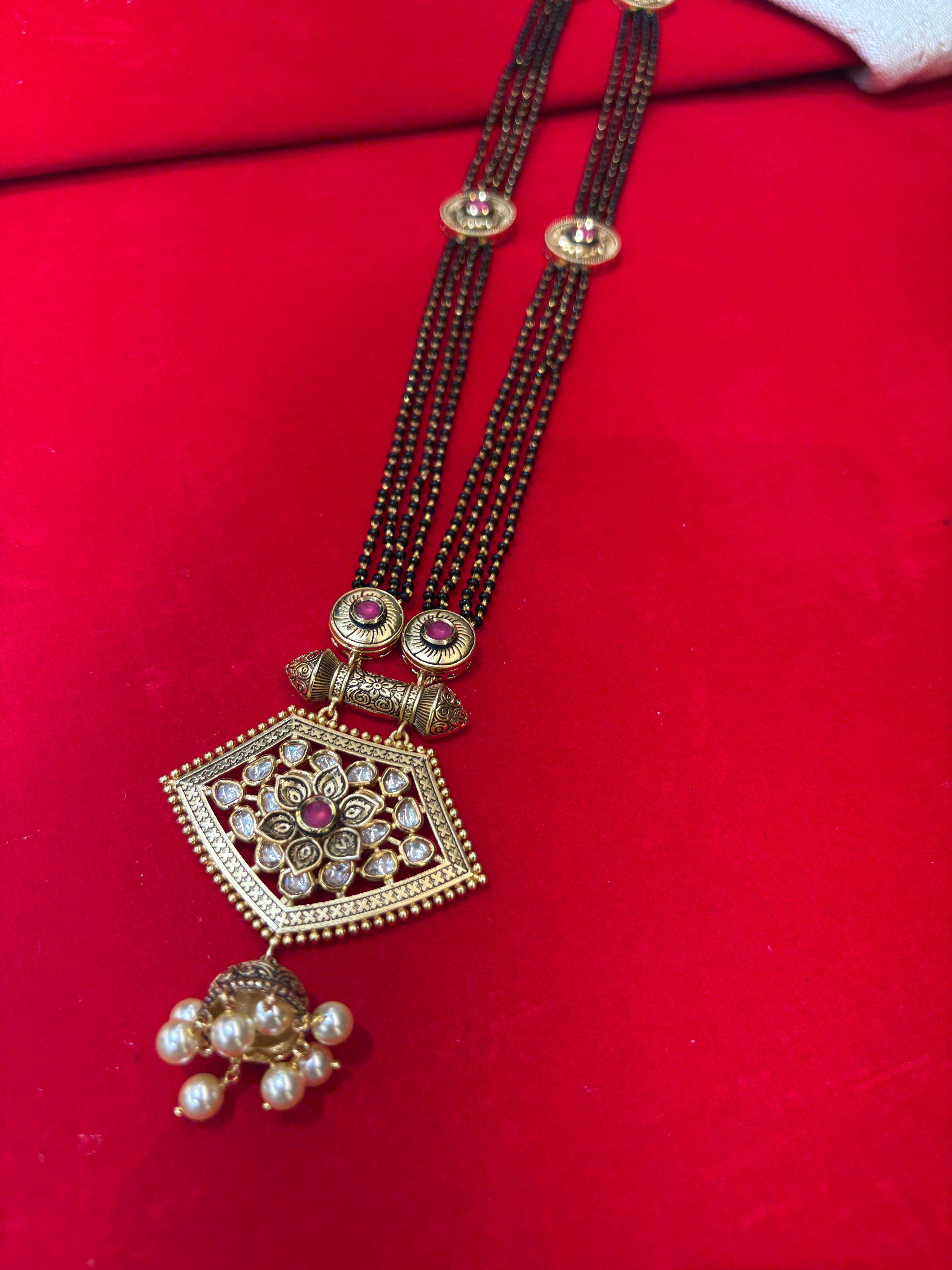 Antique Kundan Mangalsutra