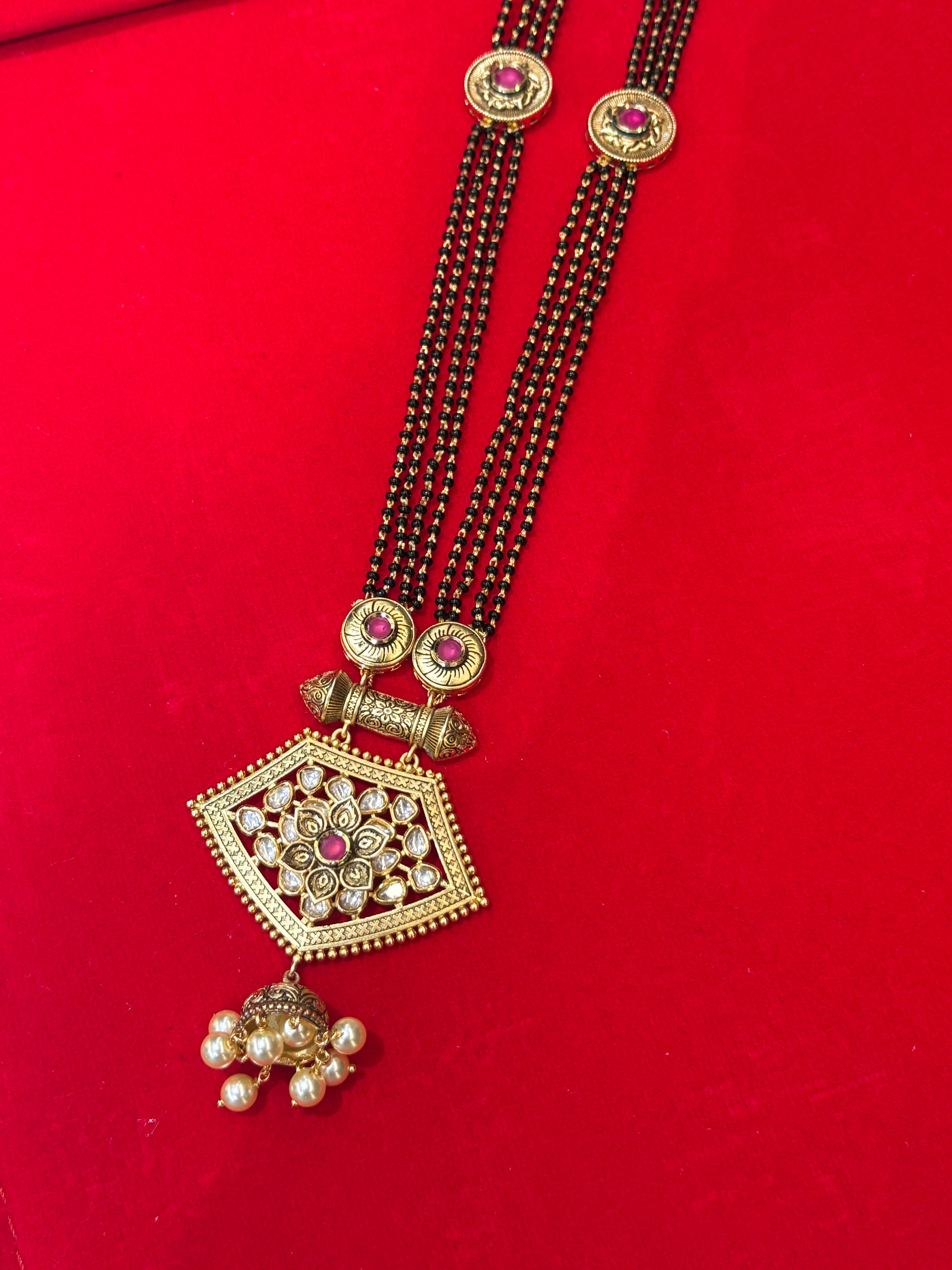 Antique Kundan Mangalsutra