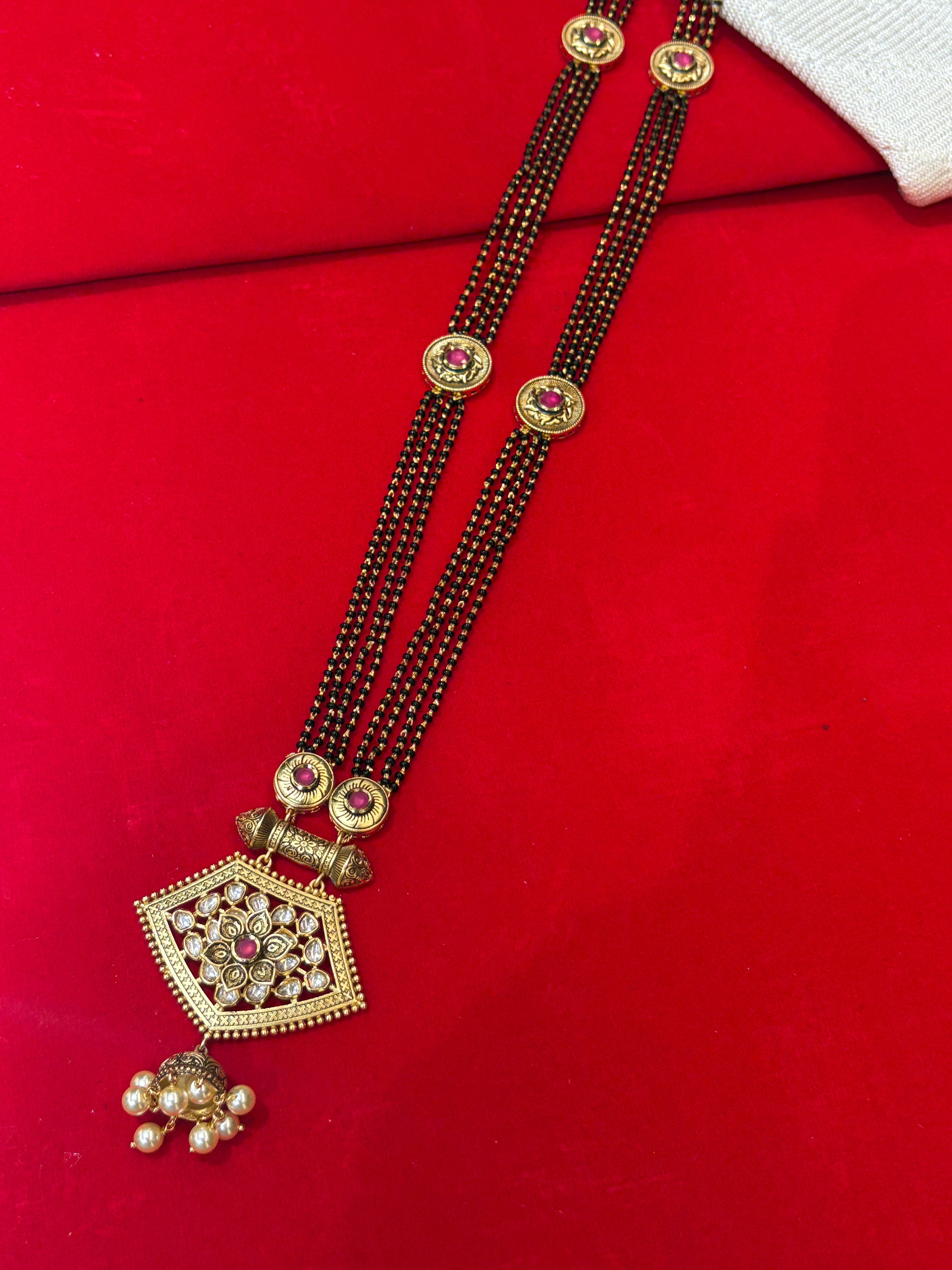 Antique Kundan Mangalsutra