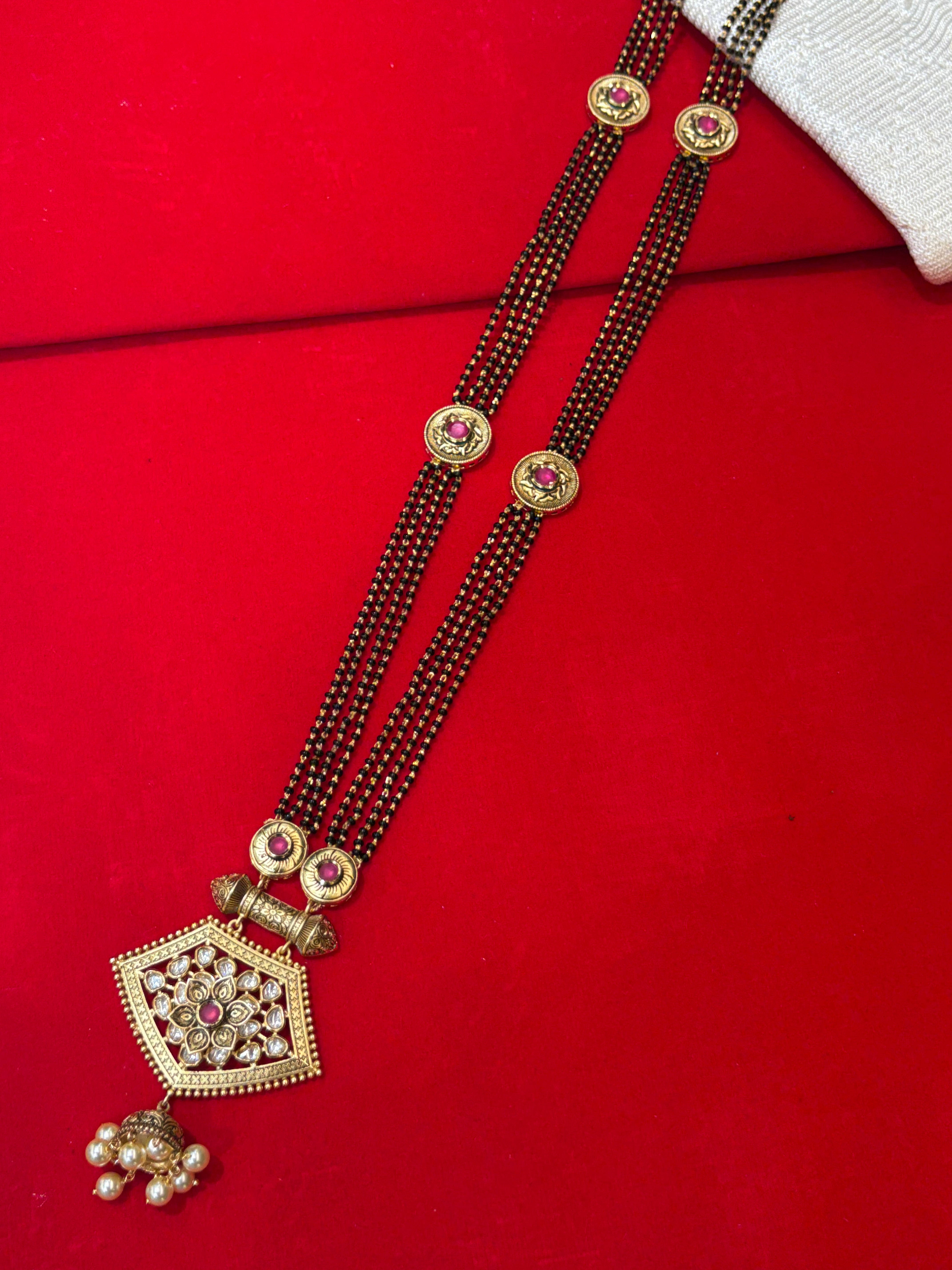 Antique Kundan Mangalsutra