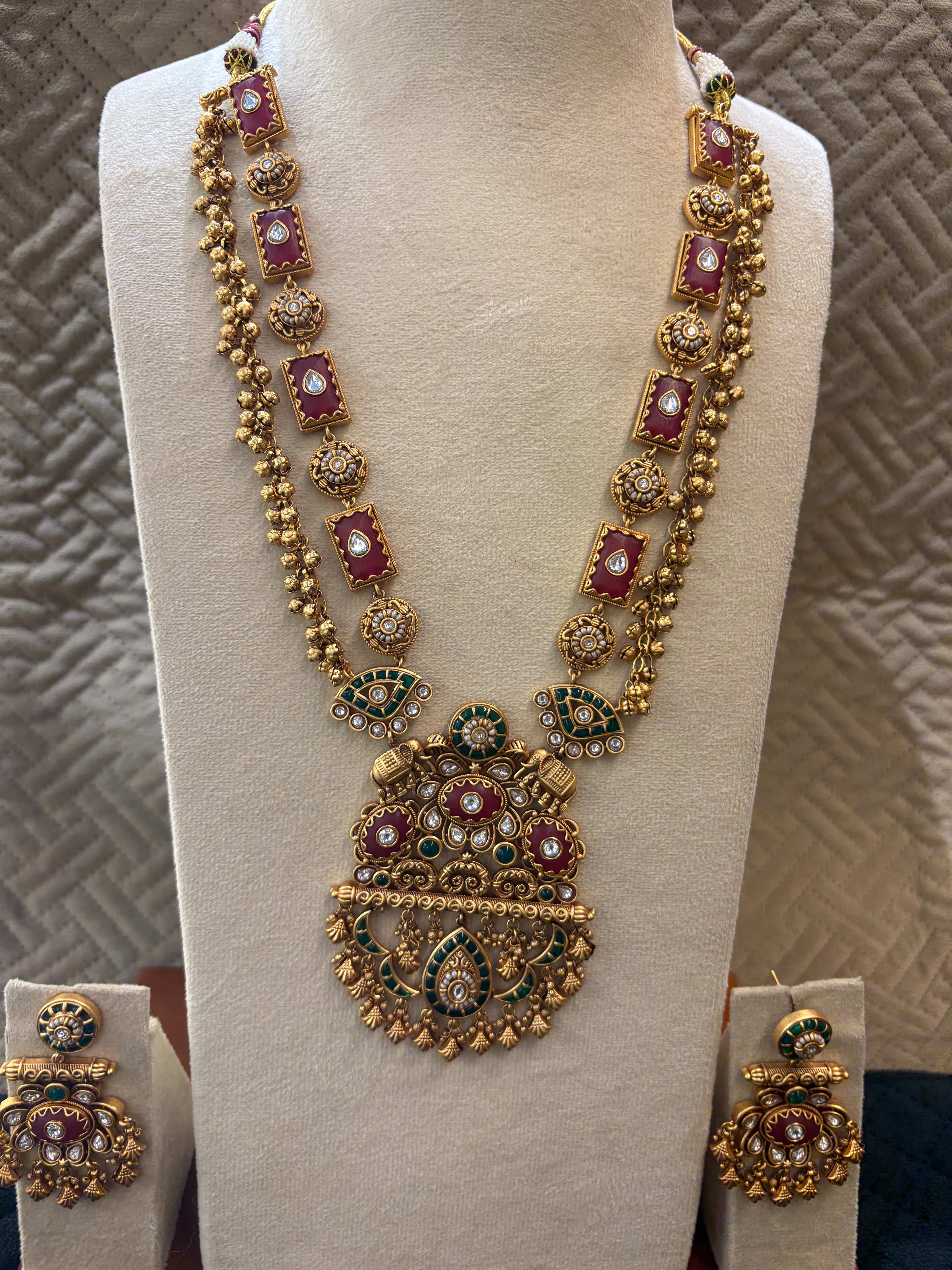 Heritage Jewelry Set