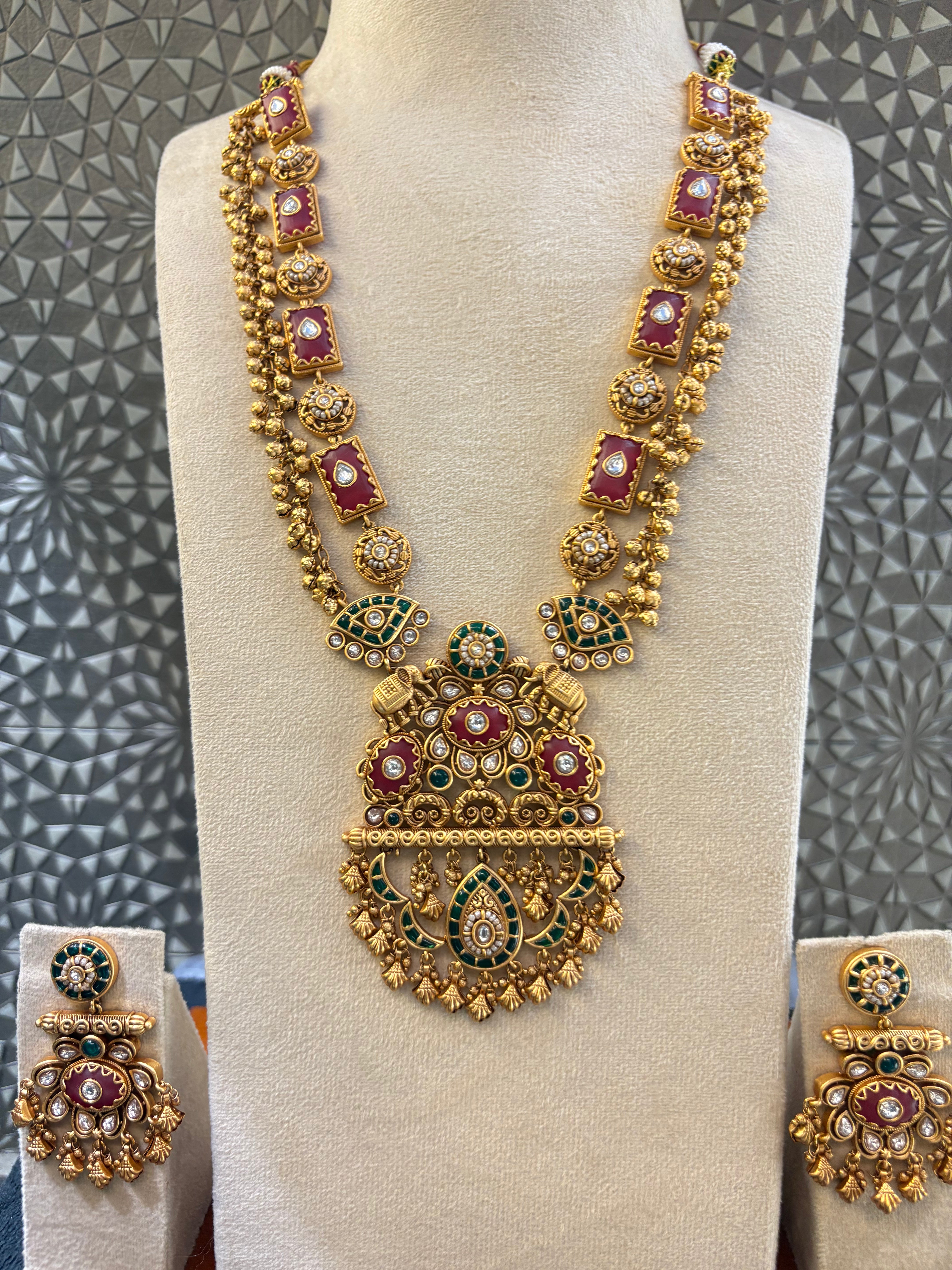 Heritage Jewelry Set