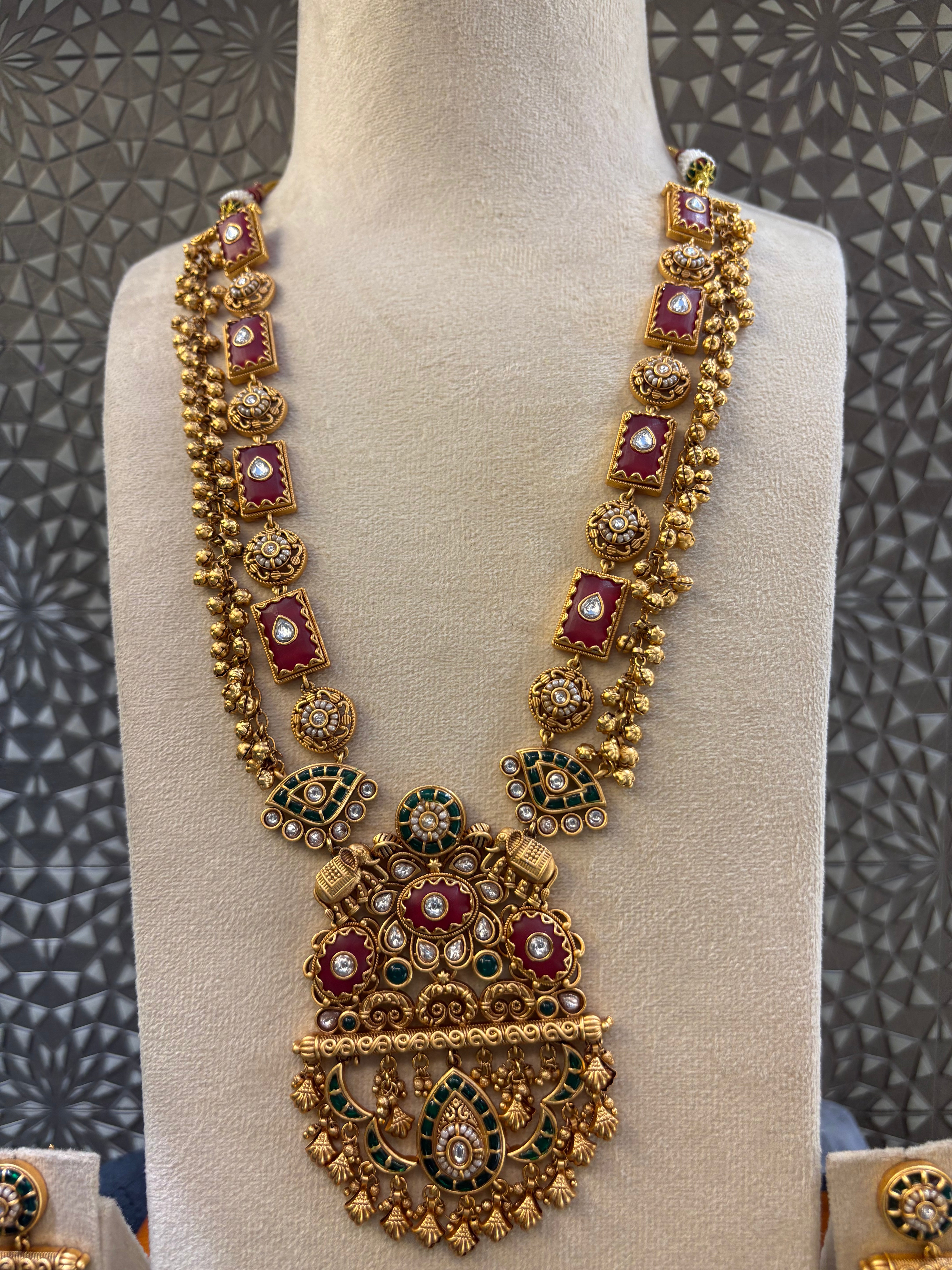 Heritage Jewelry Set