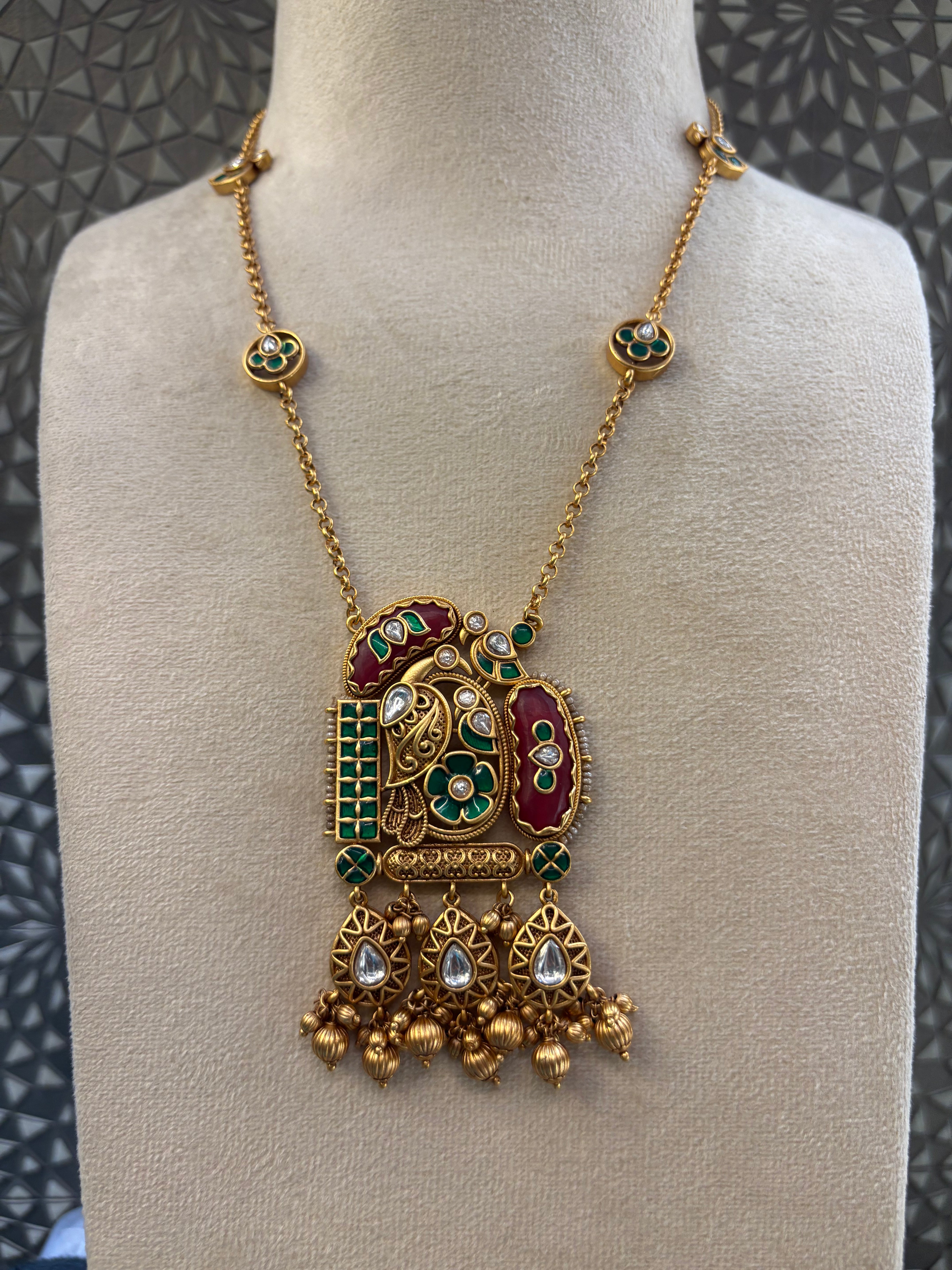 Heritage Jewelry Set