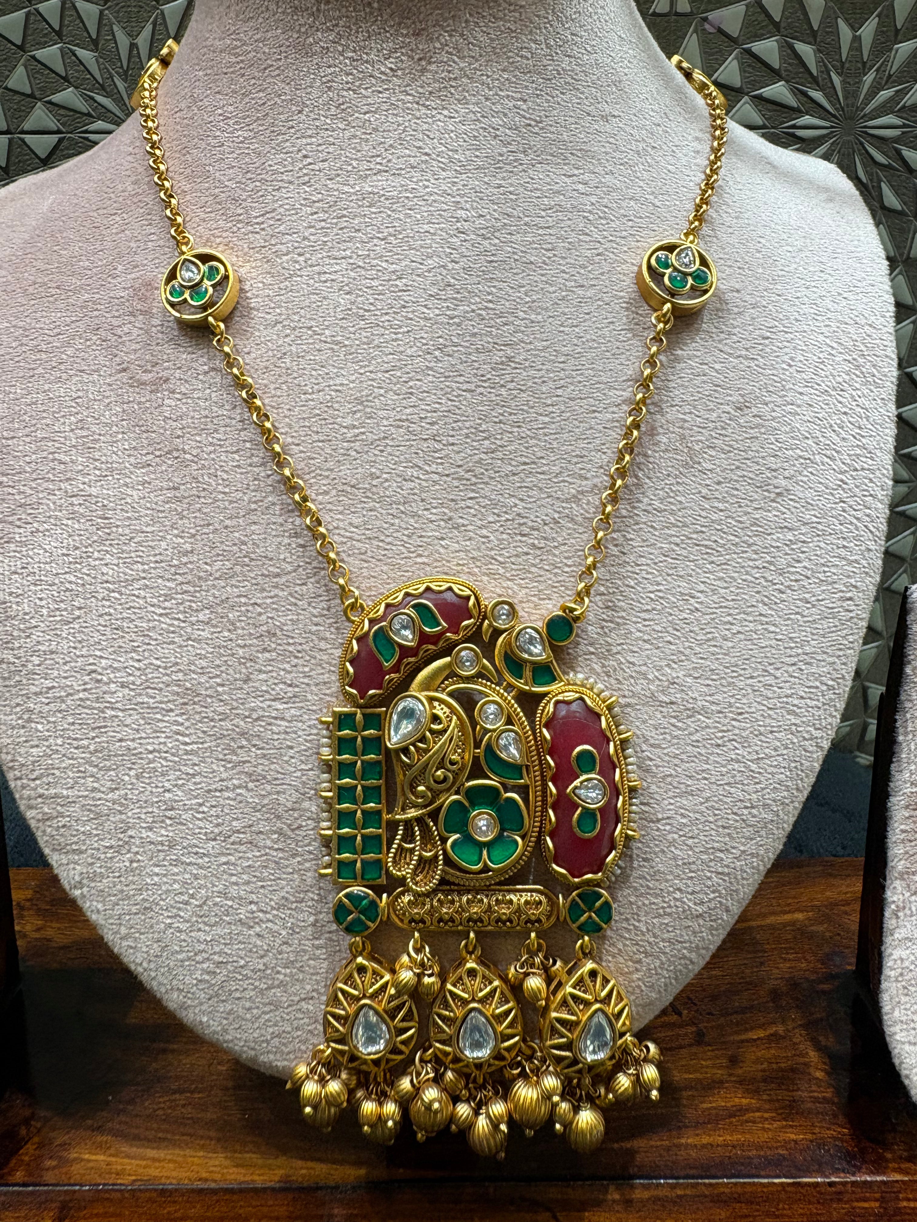 Heritage Jewelry Set