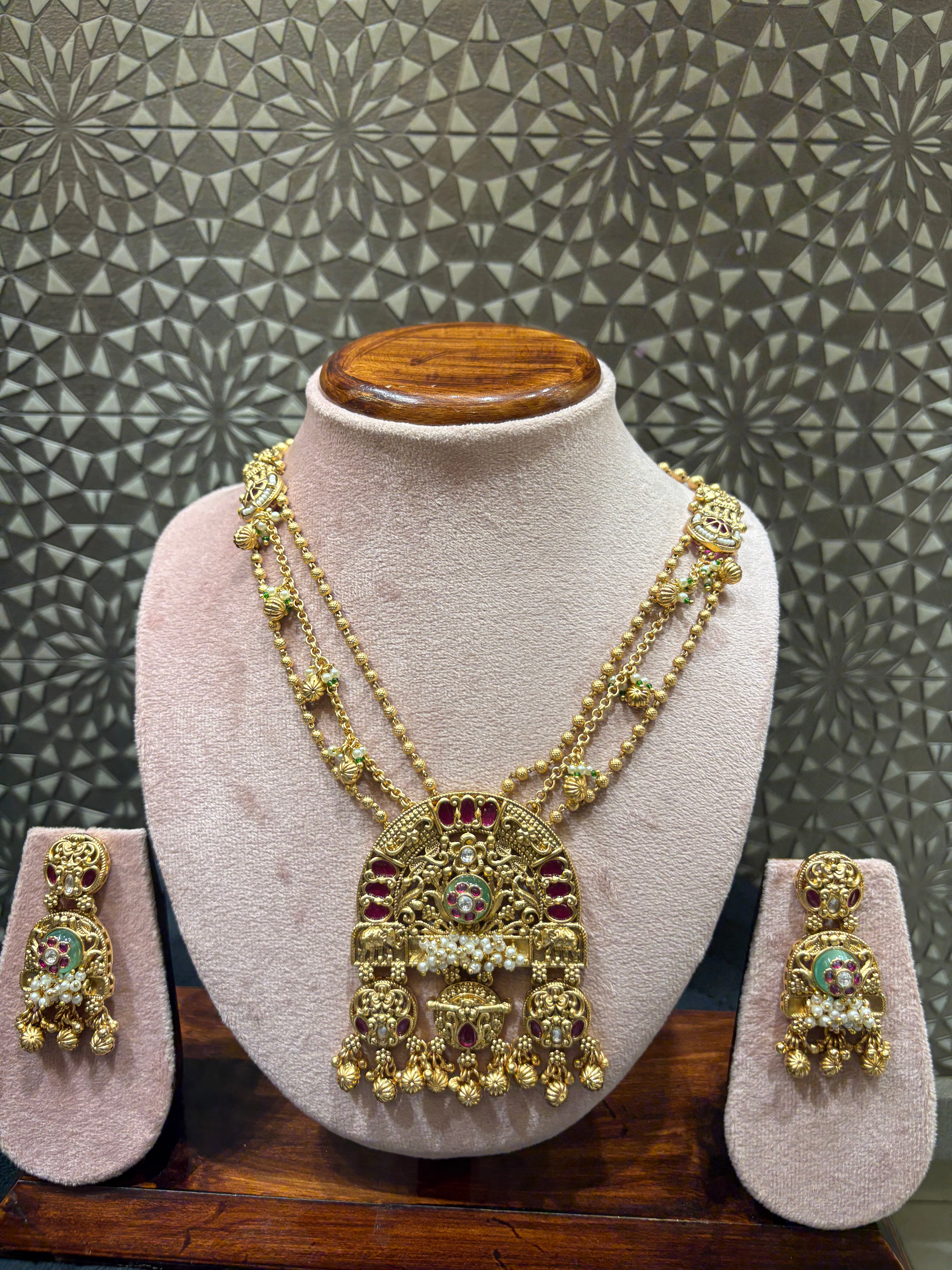 Heritage Jewelry set