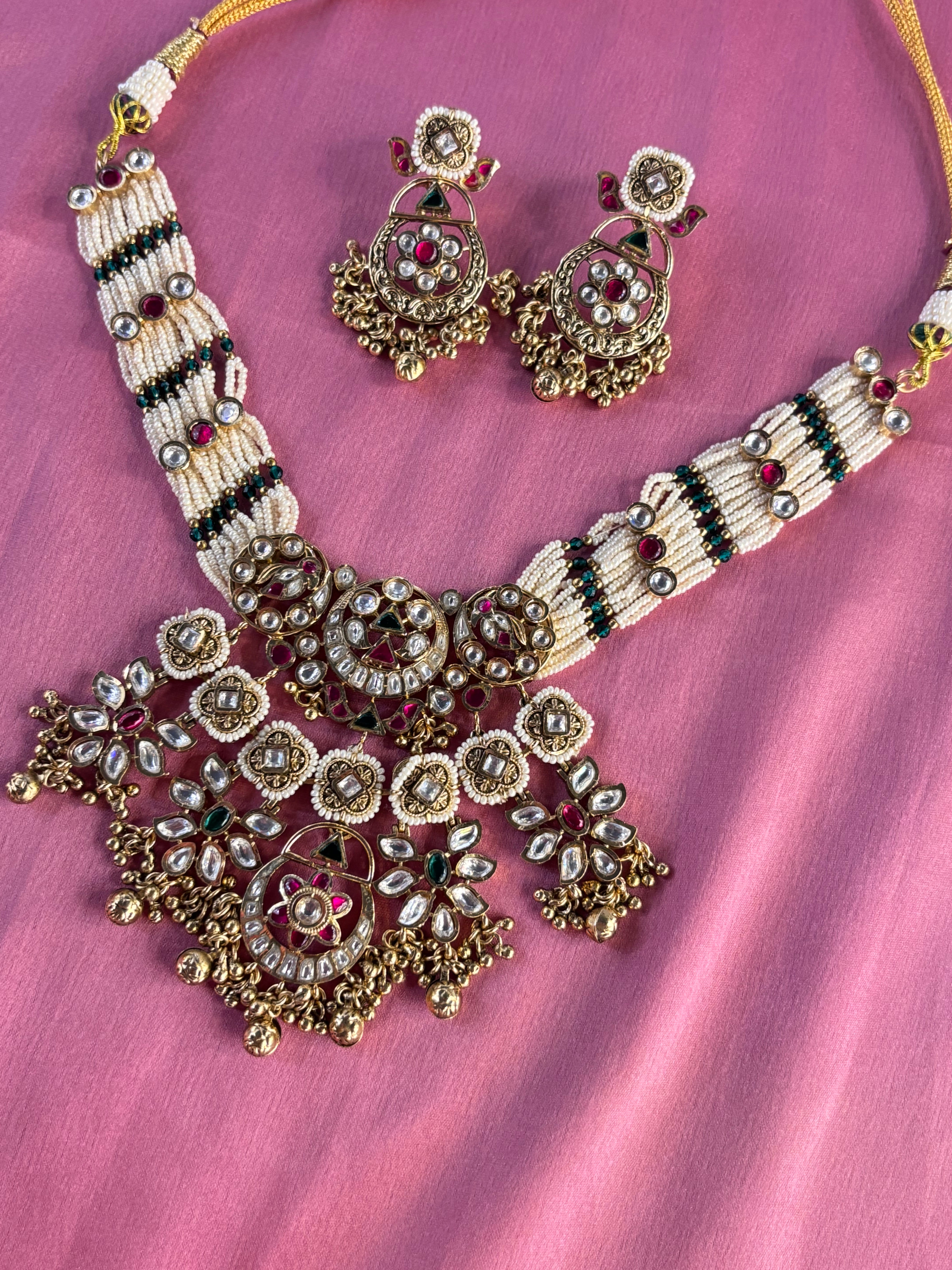 Swarovski short necklace