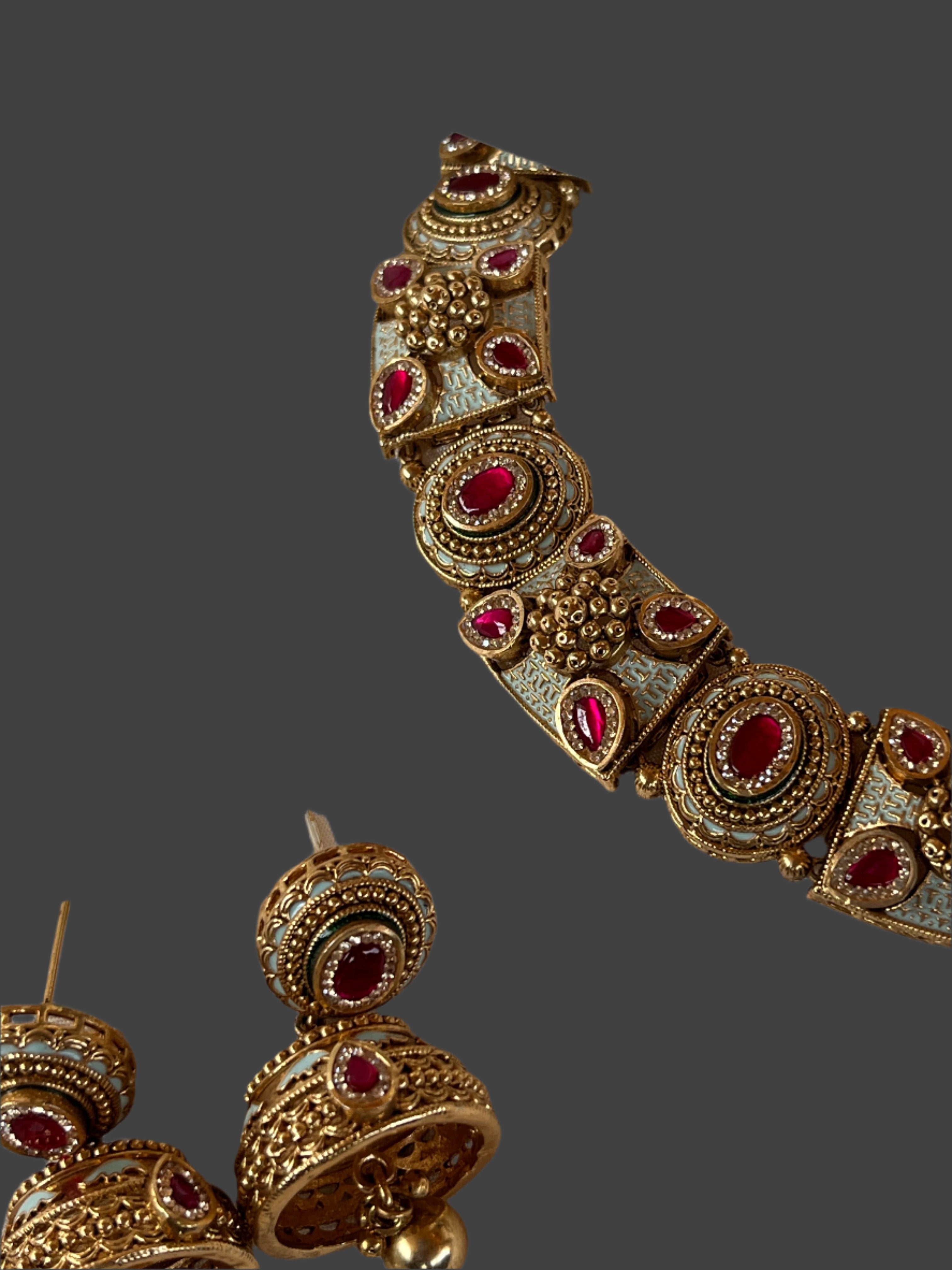 Antique Jewellery Set