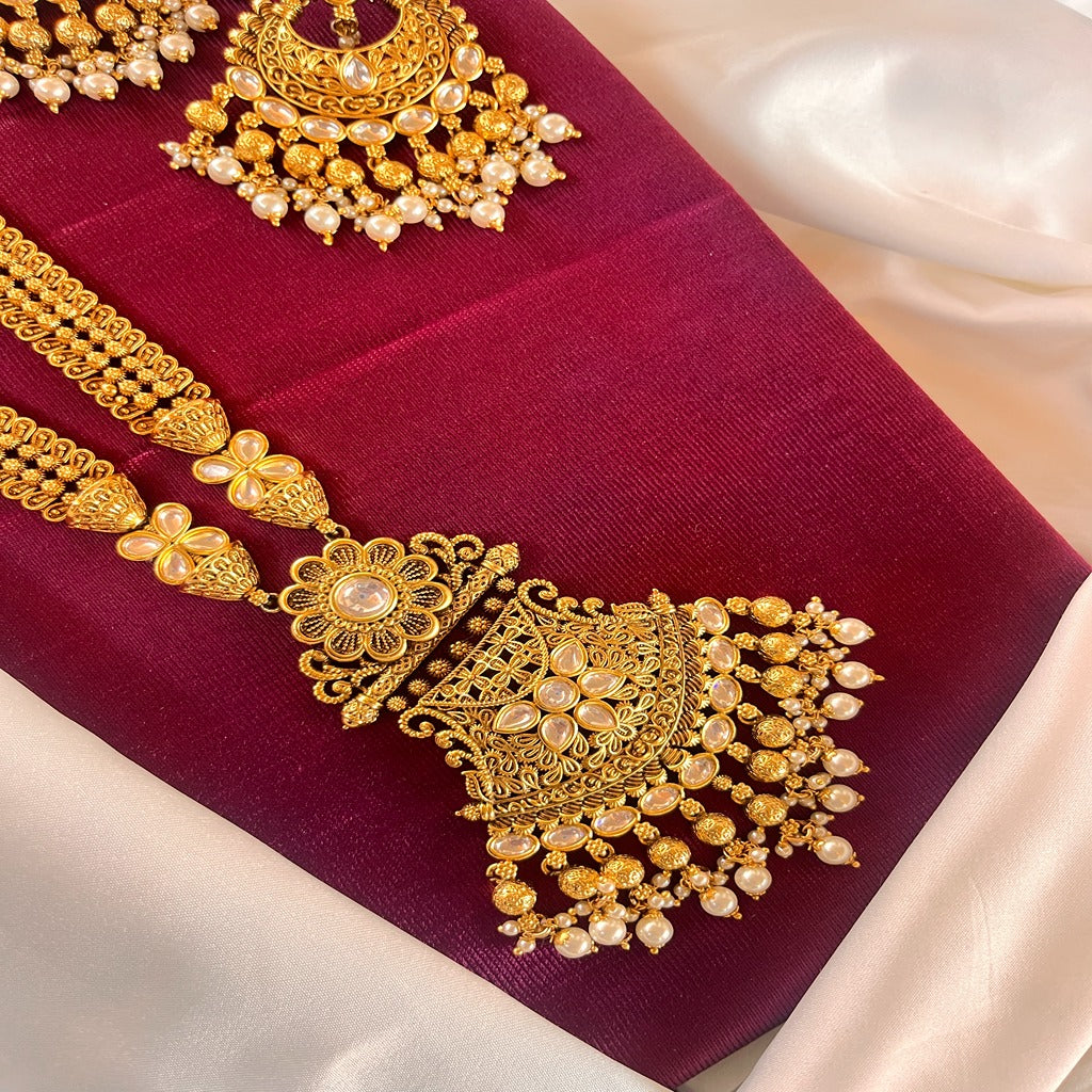 Antique Long Jewellery set