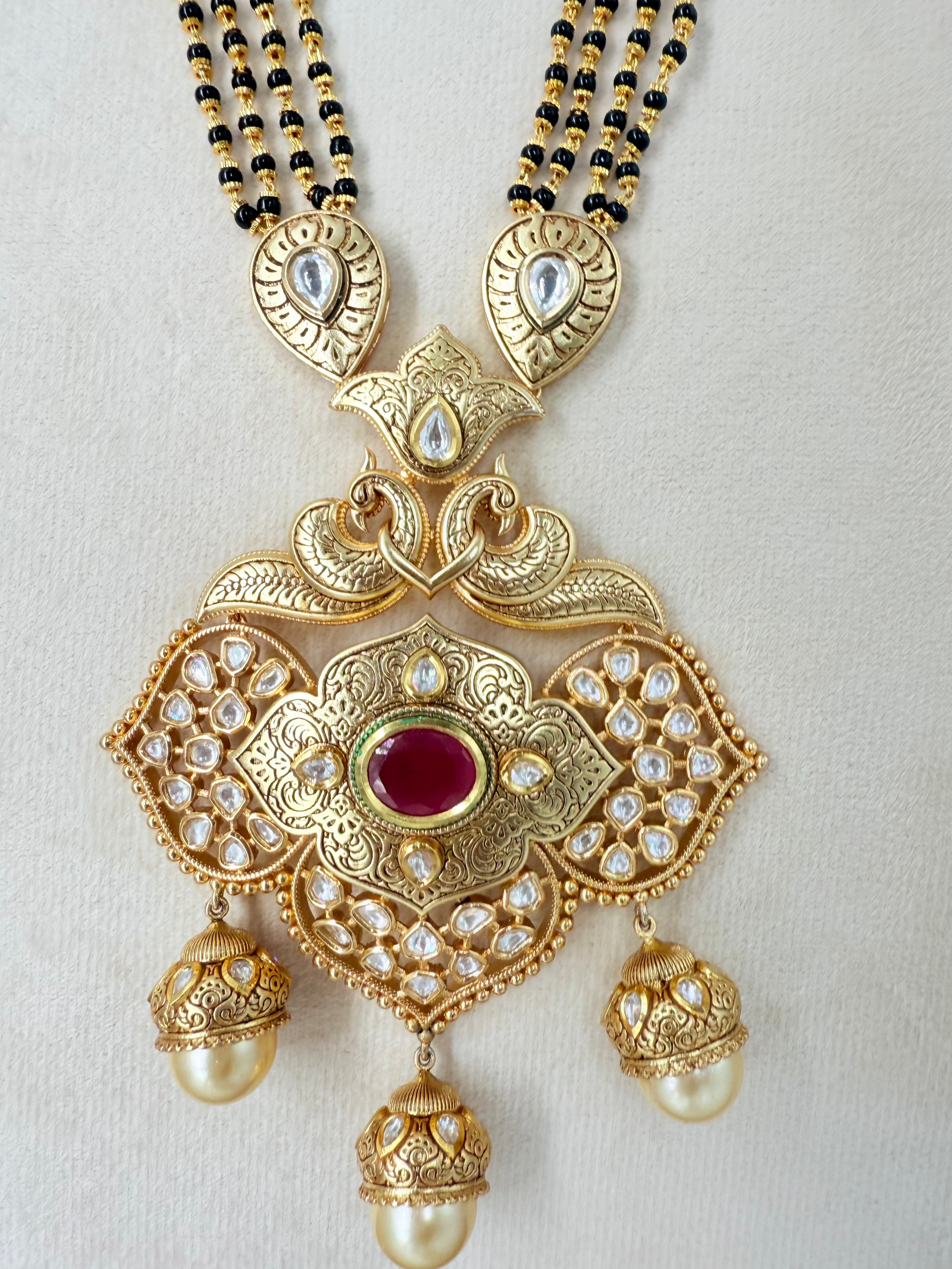 Antique Kundan Mangalsutra