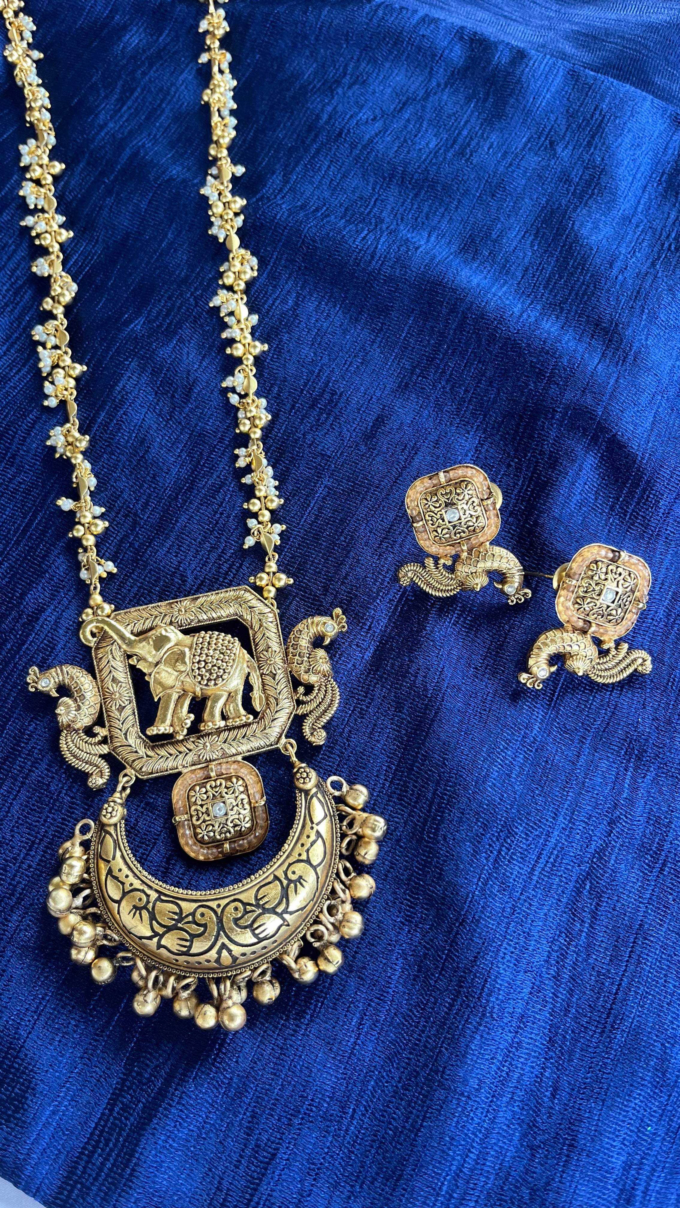 Antique Jewelry Set