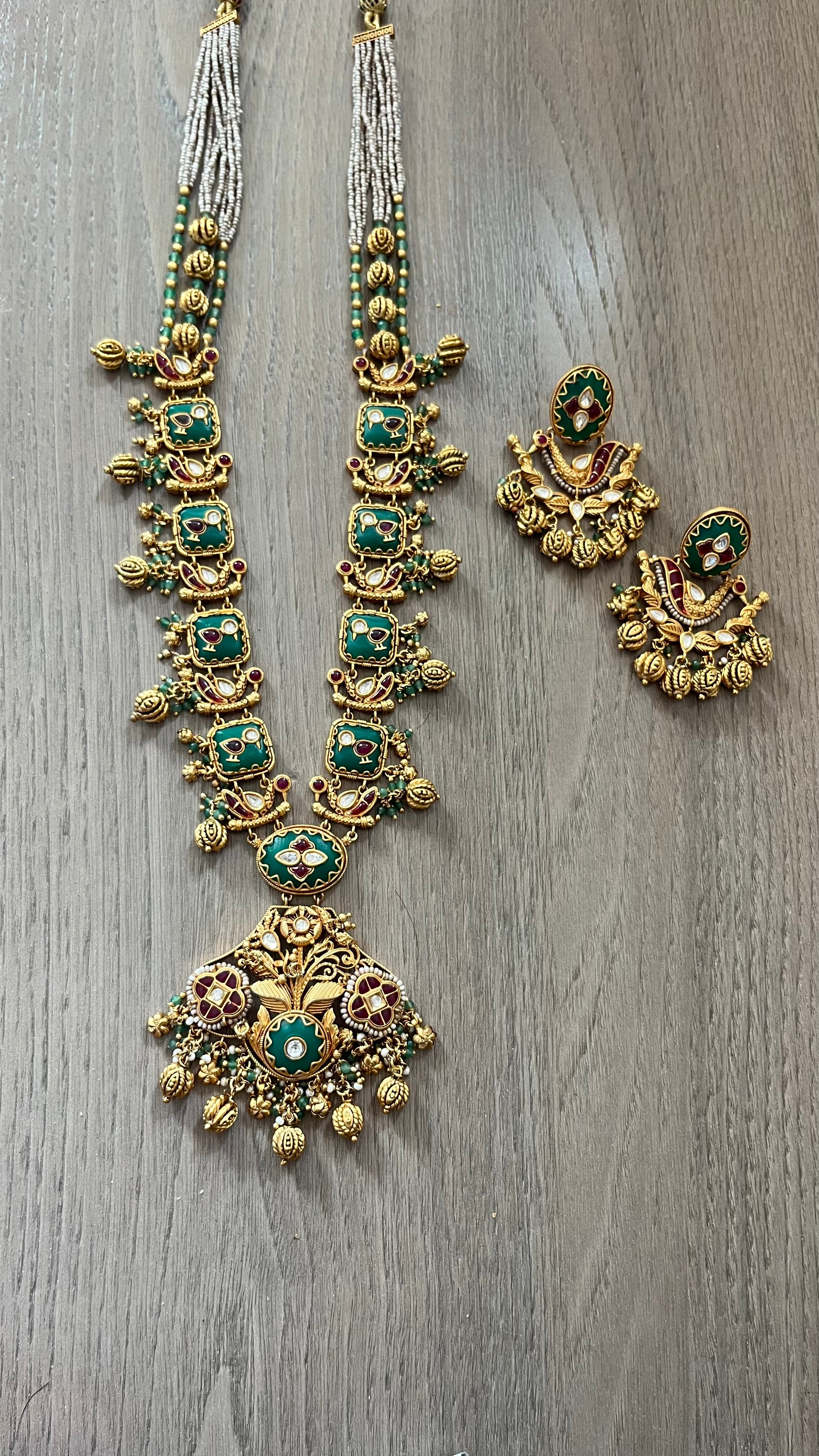 Heritage Jewelry set