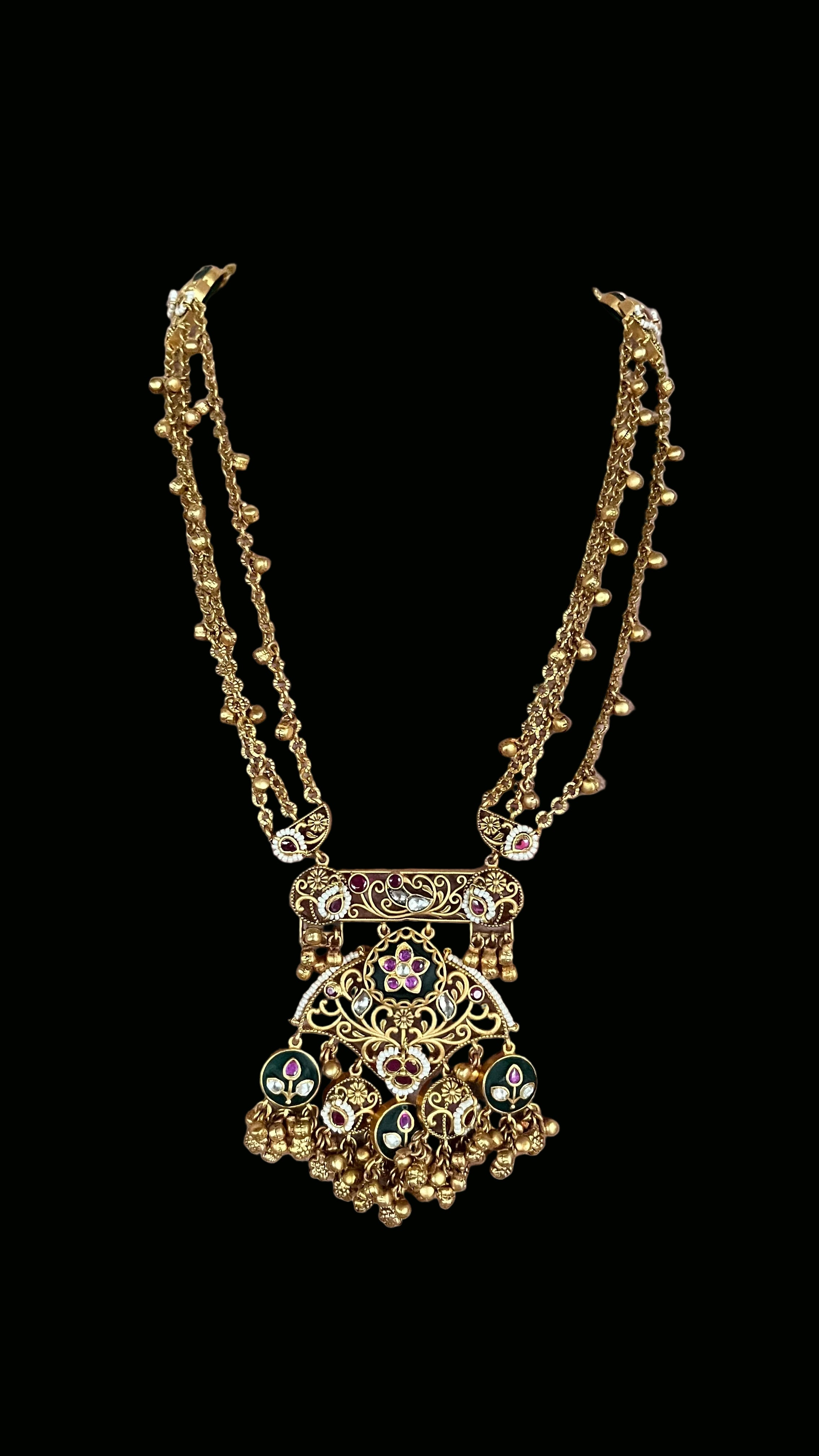 Heritage Jewelry Set