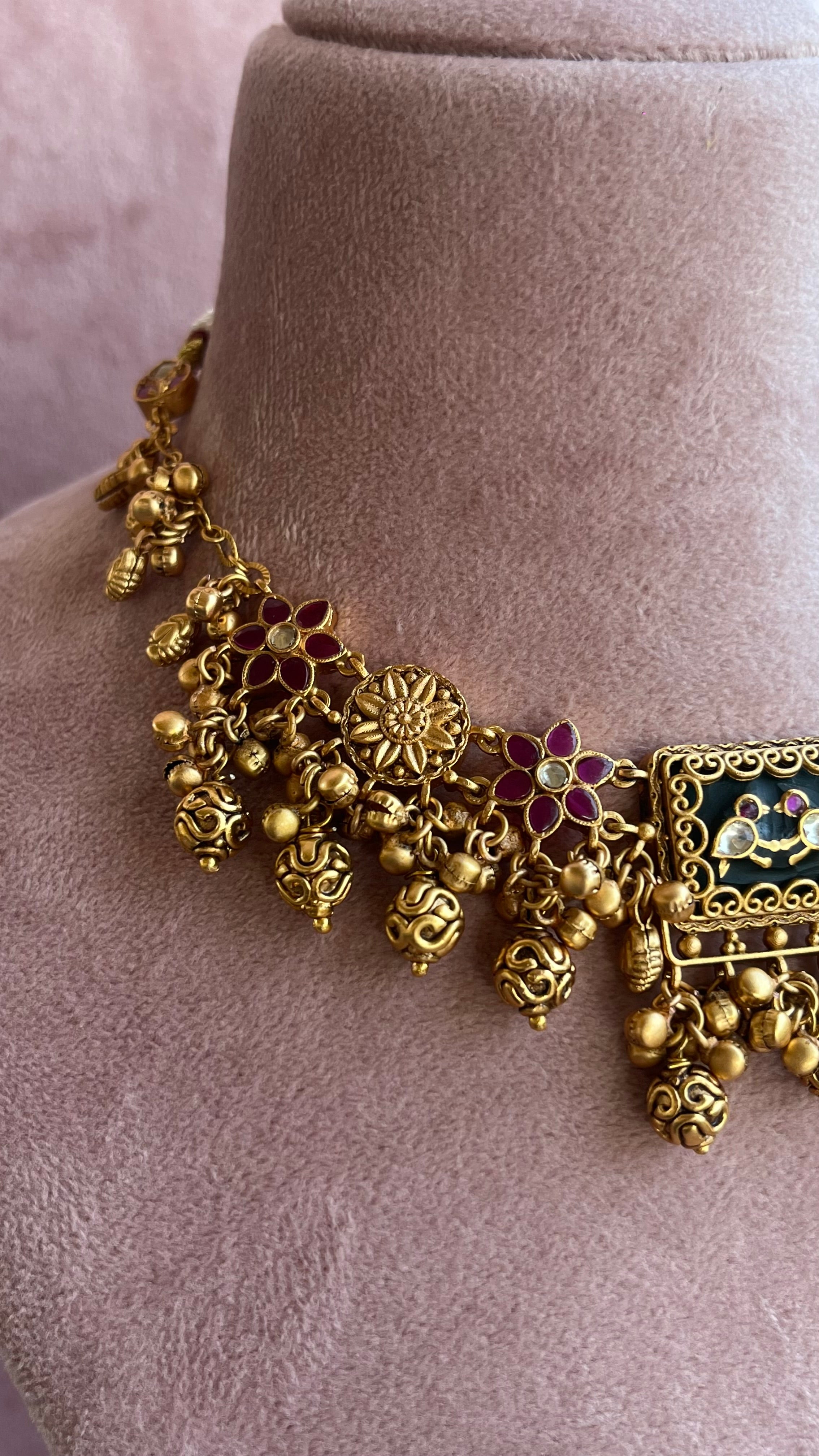 Heritage Jewelry Set