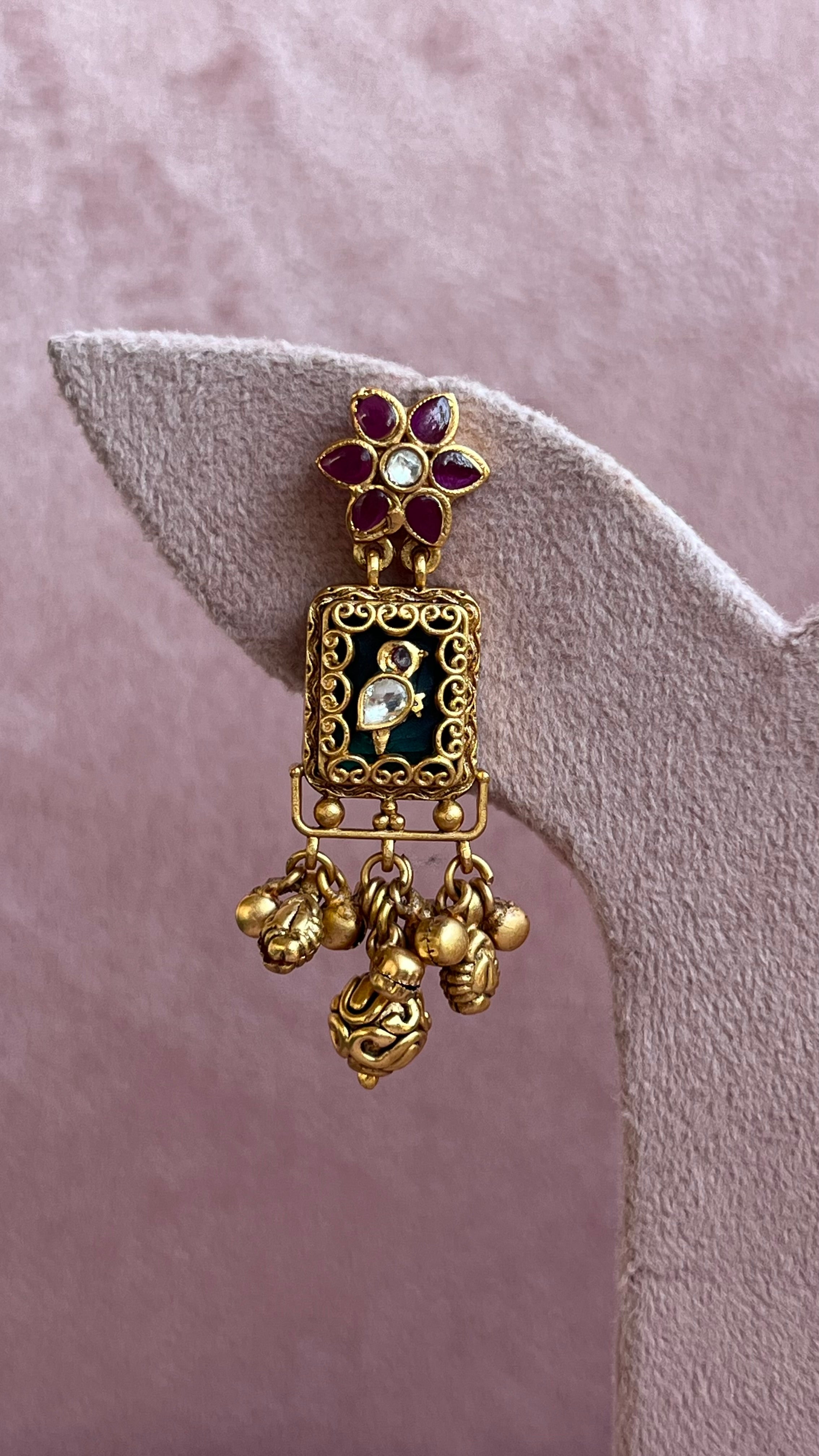 Heritage Jewelry Set