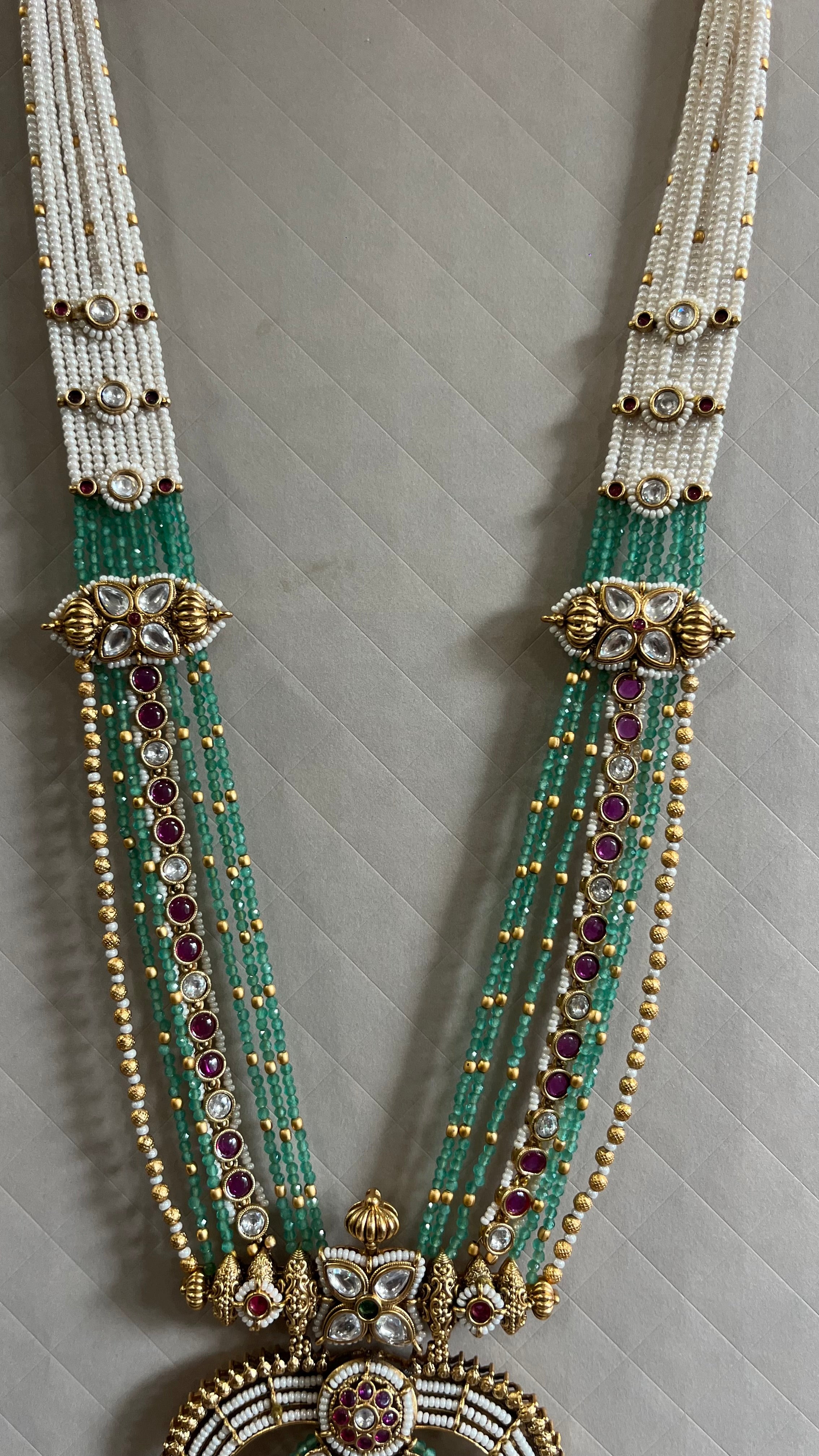 Heritage Jewelry set