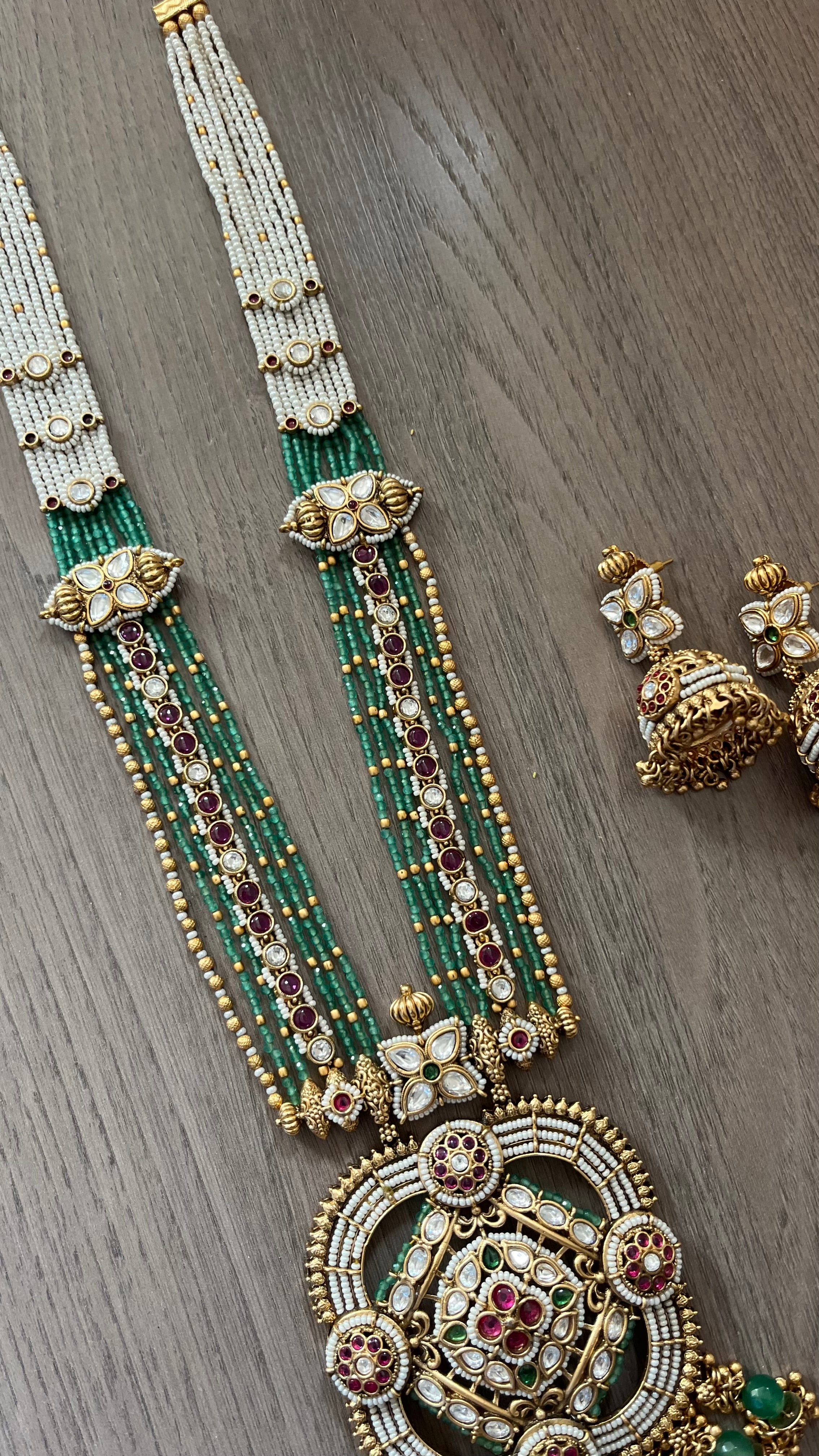 Heritage Jewelry set