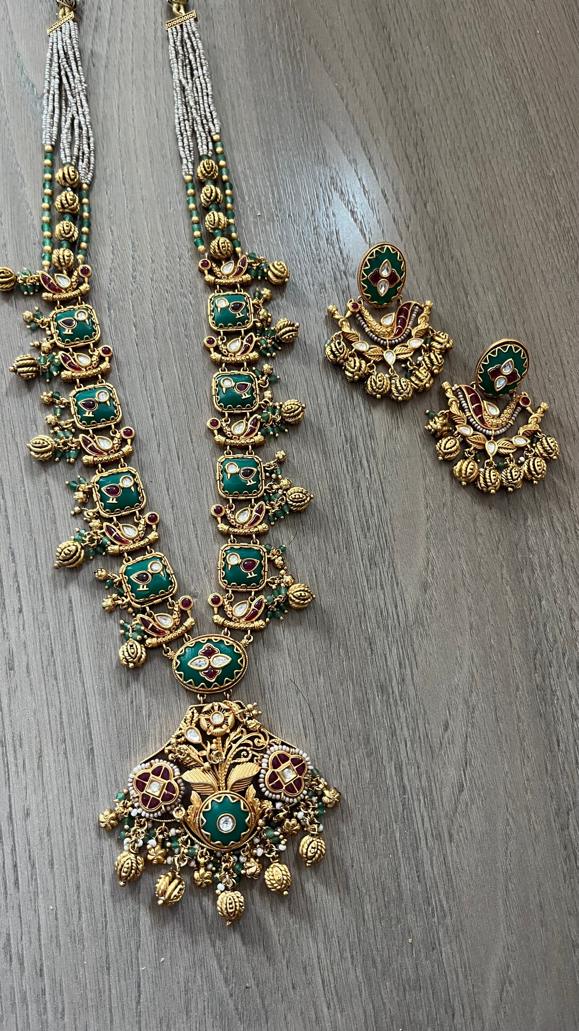 Heritage Jewelry set