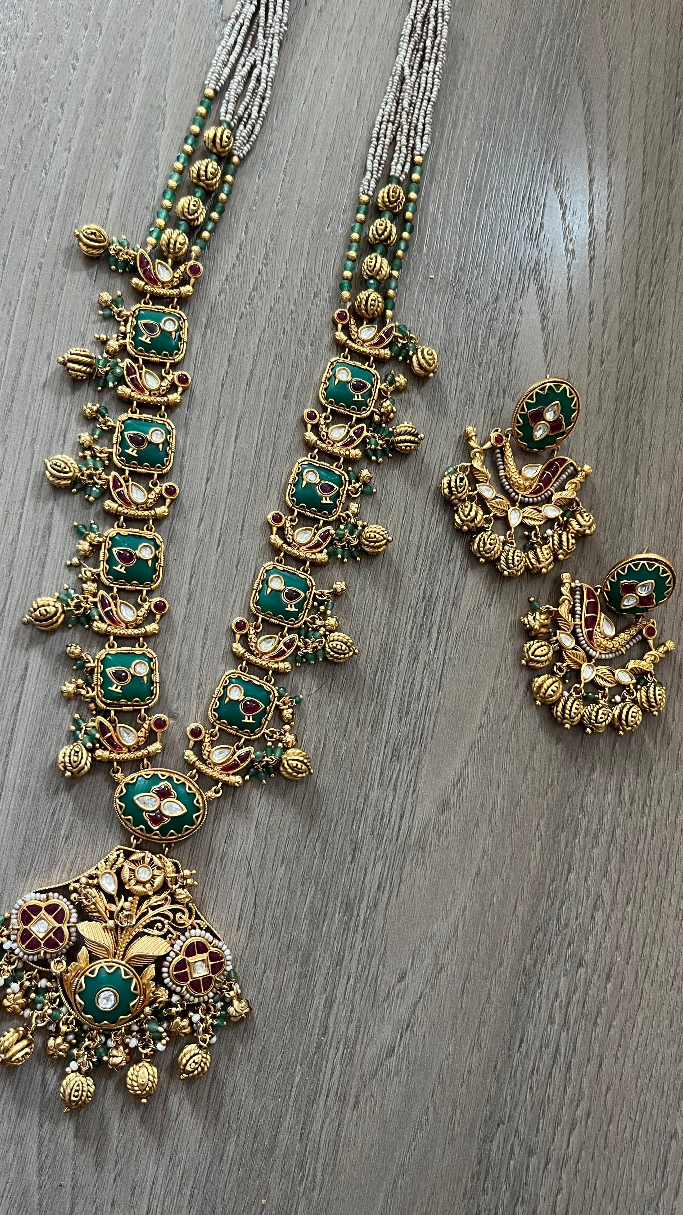 Heritage Jewelry set