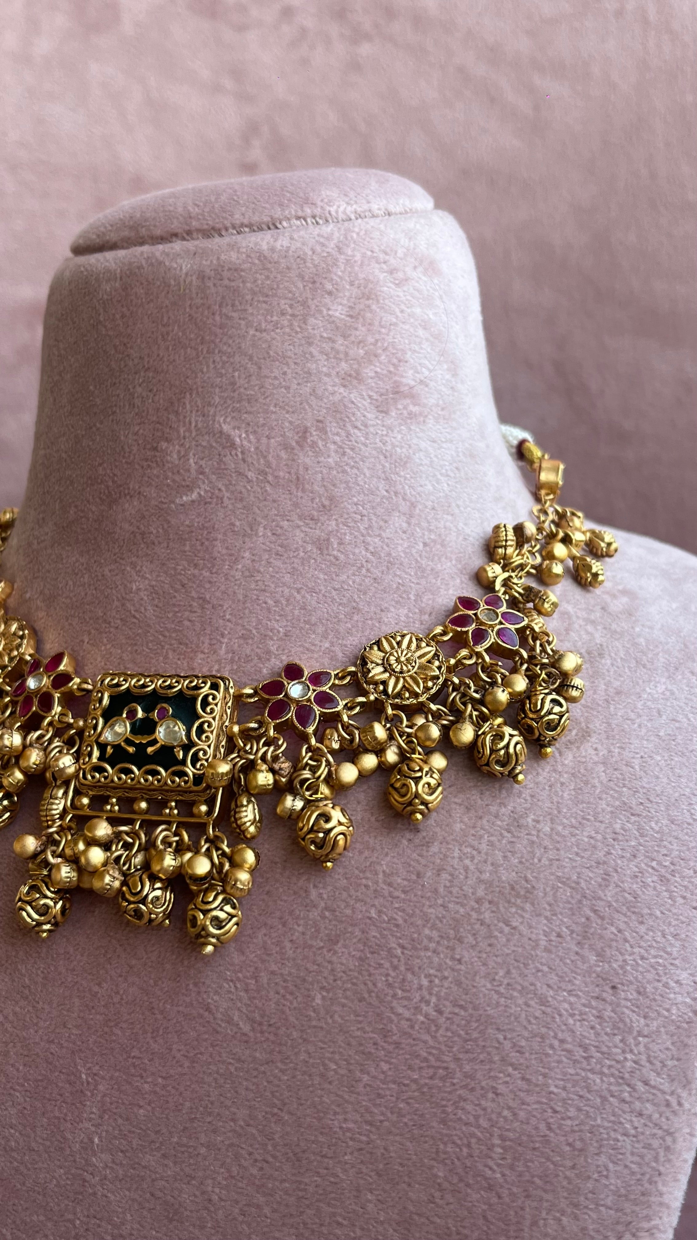 Heritage Jewelry Set