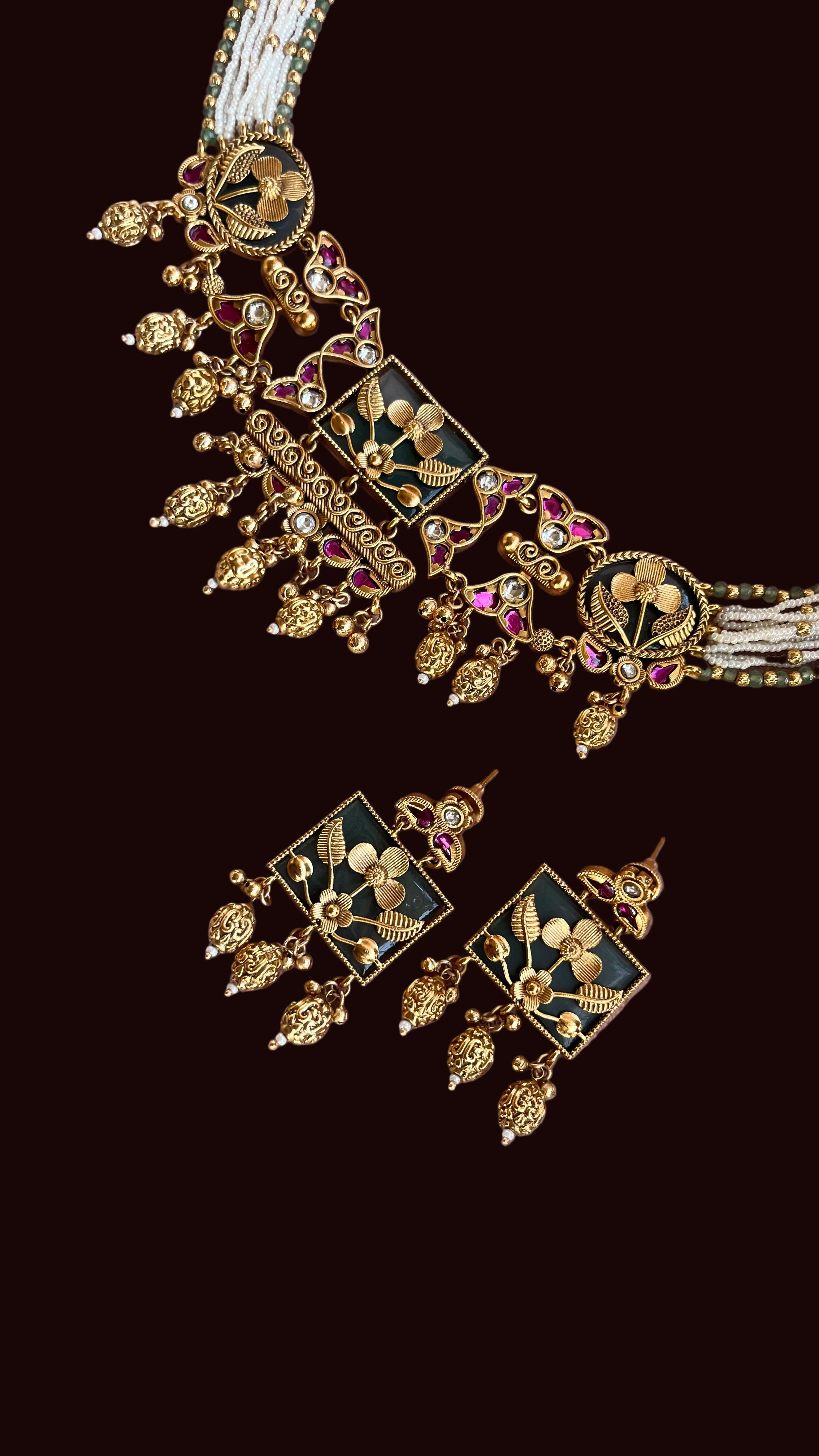 Heritage Jewelry Set