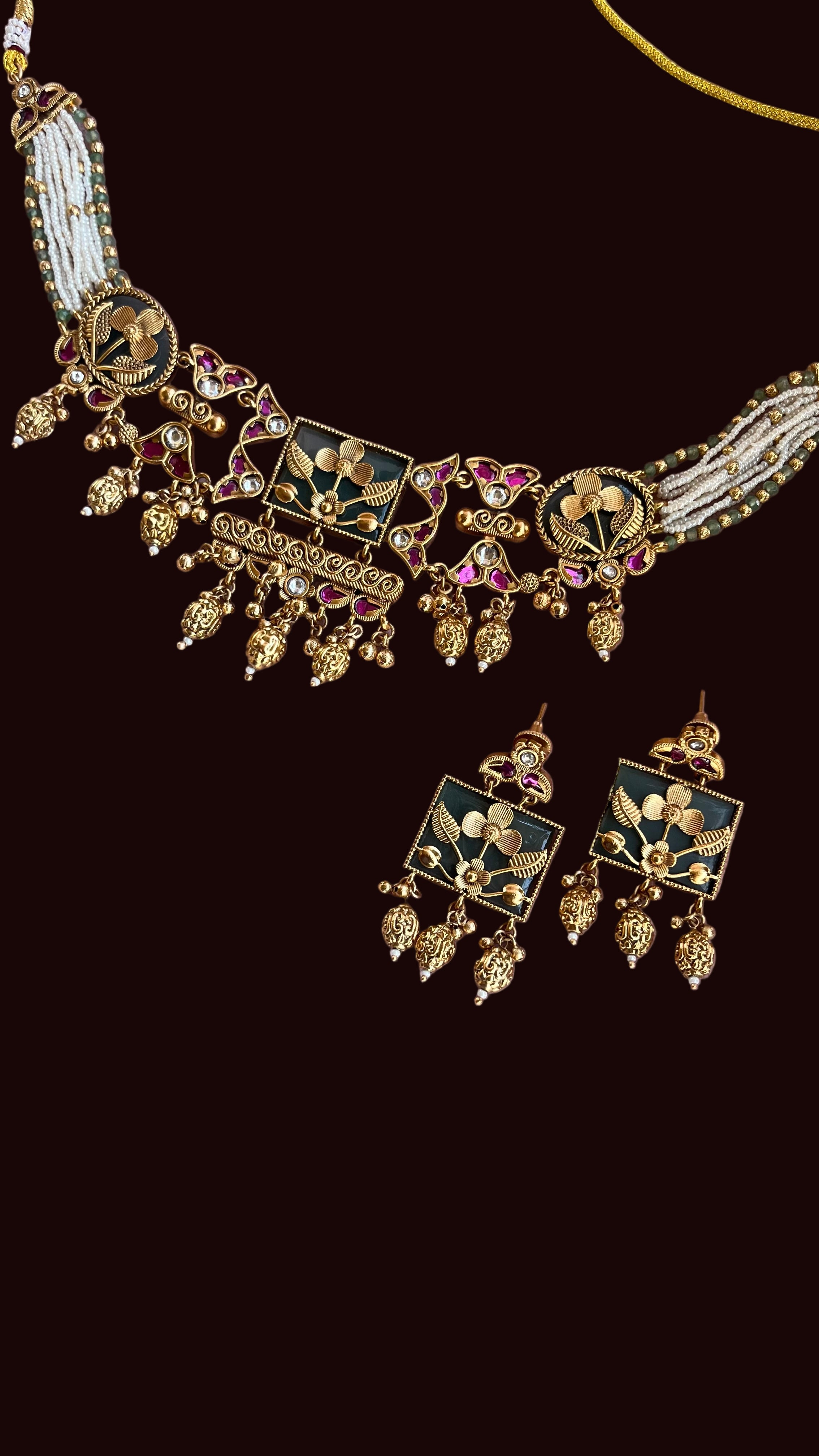 Heritage Jewelry Set