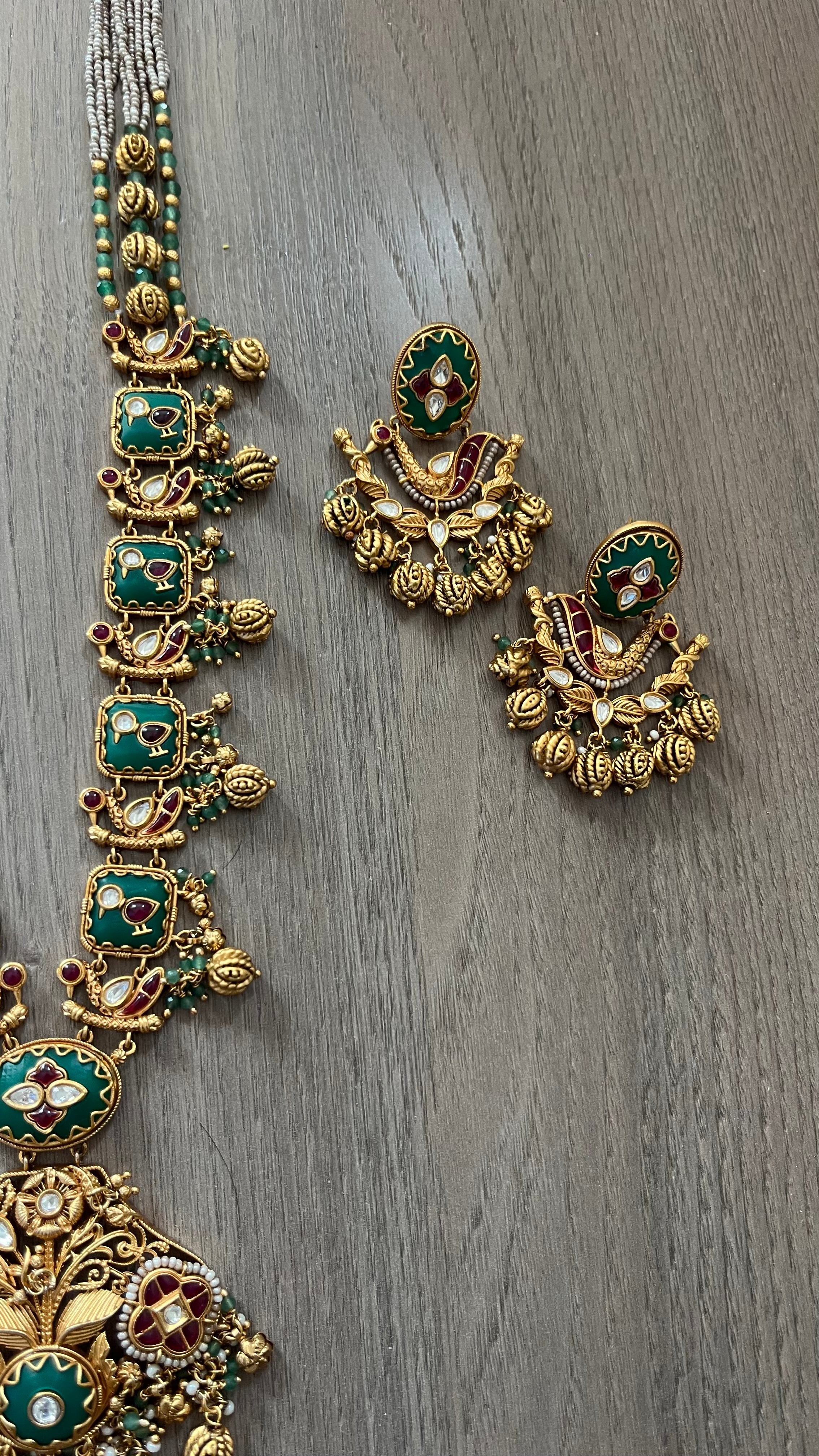 Heritage Jewelry set