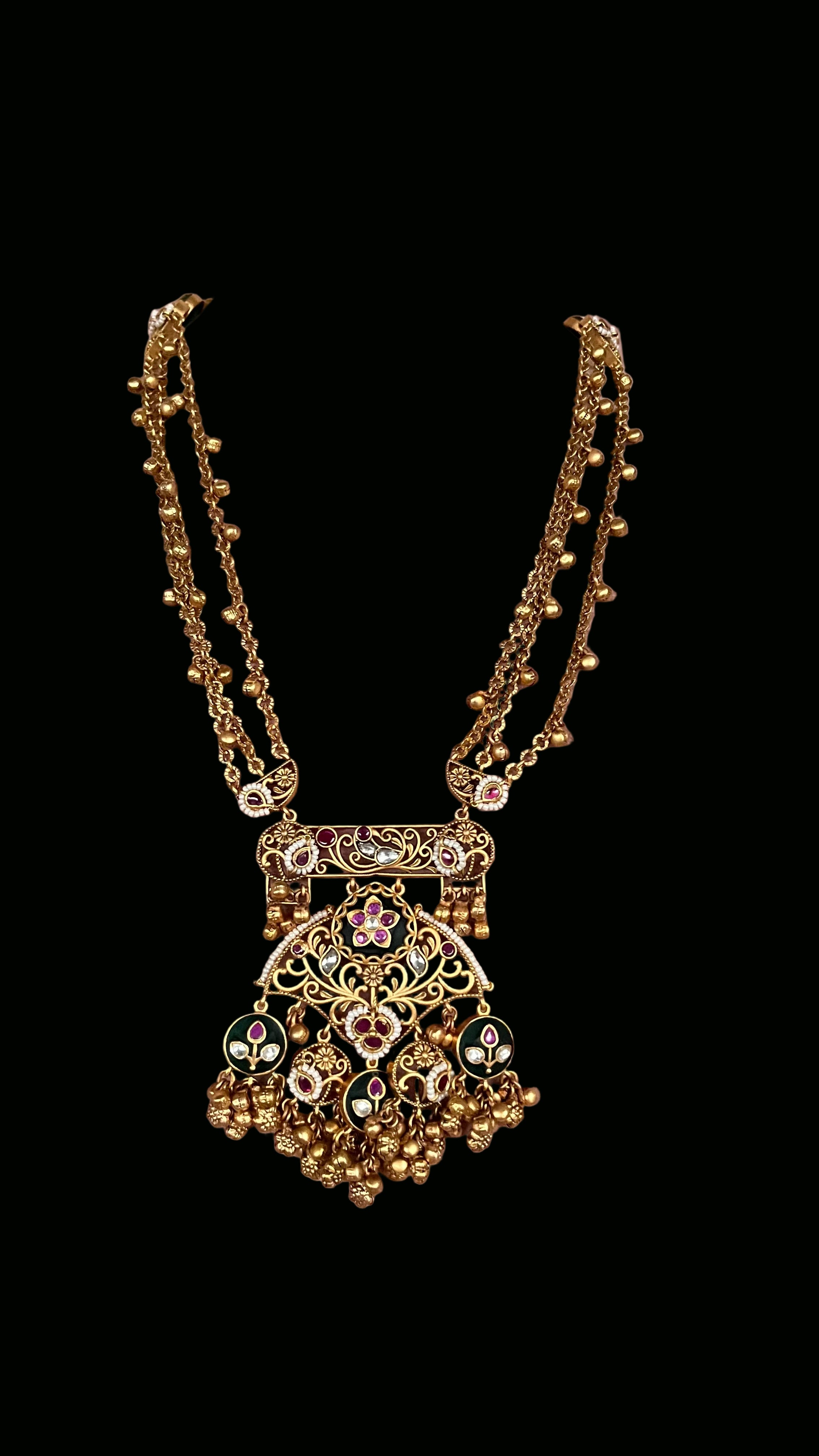 Heritage Jewelry Set