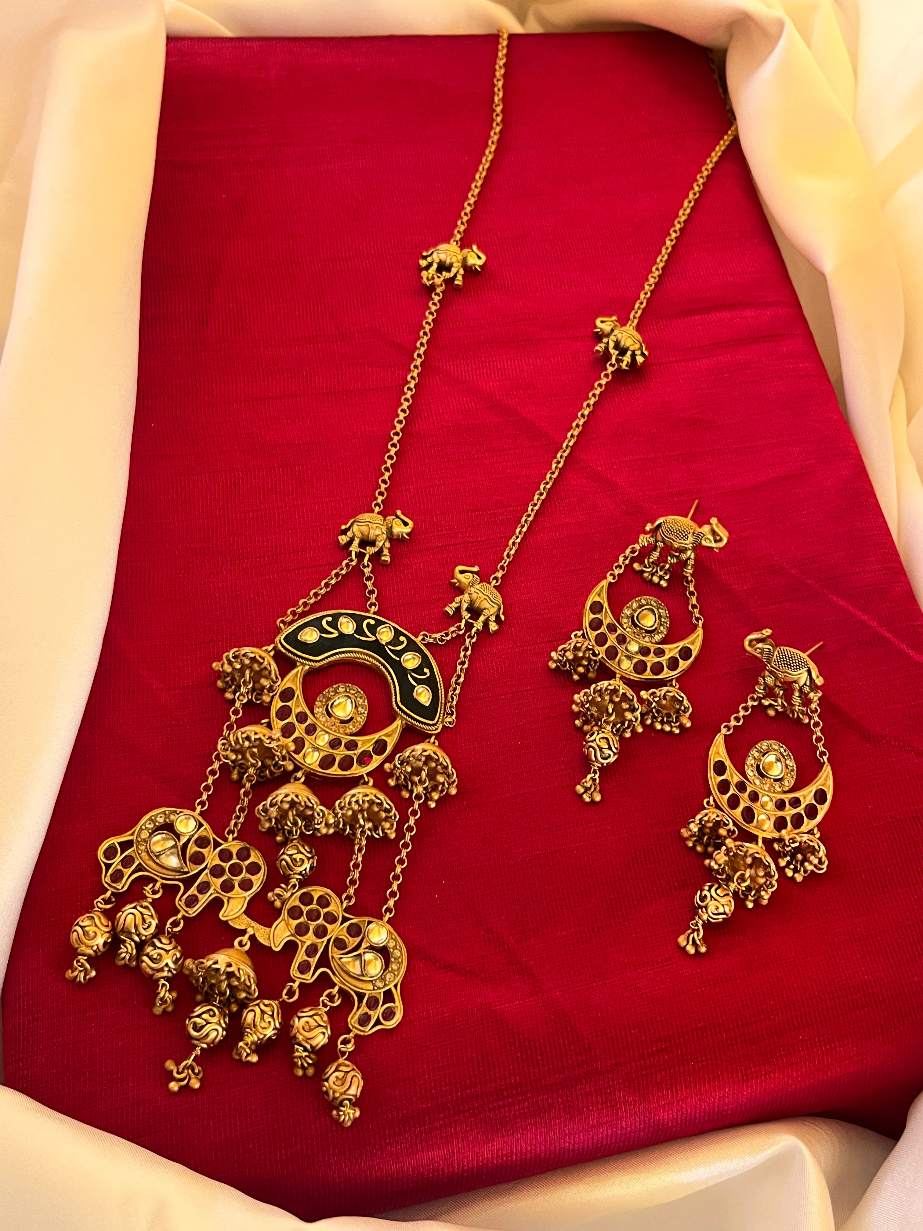 Heritage Jewellery Set