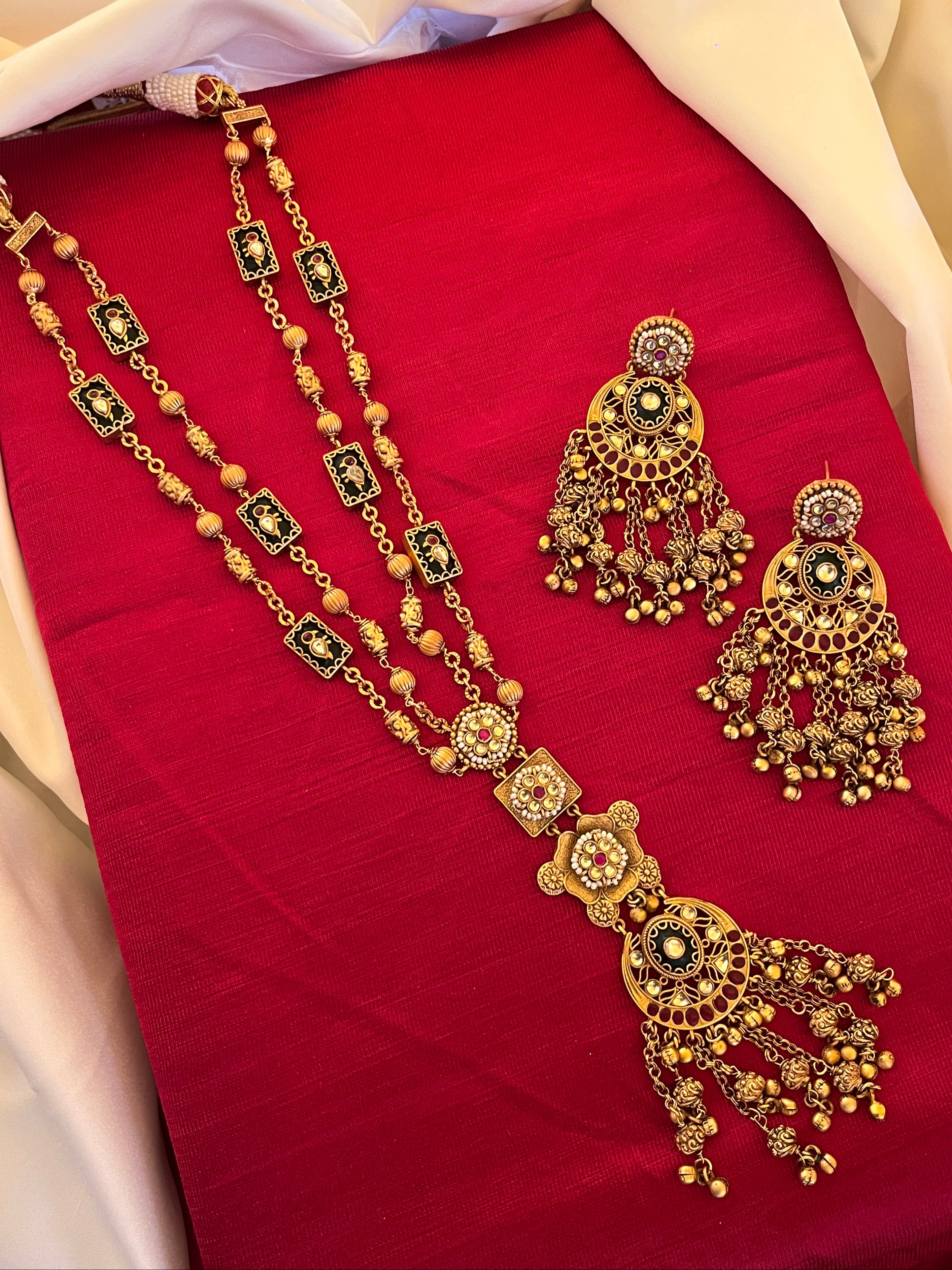Heritage Jewellery Set