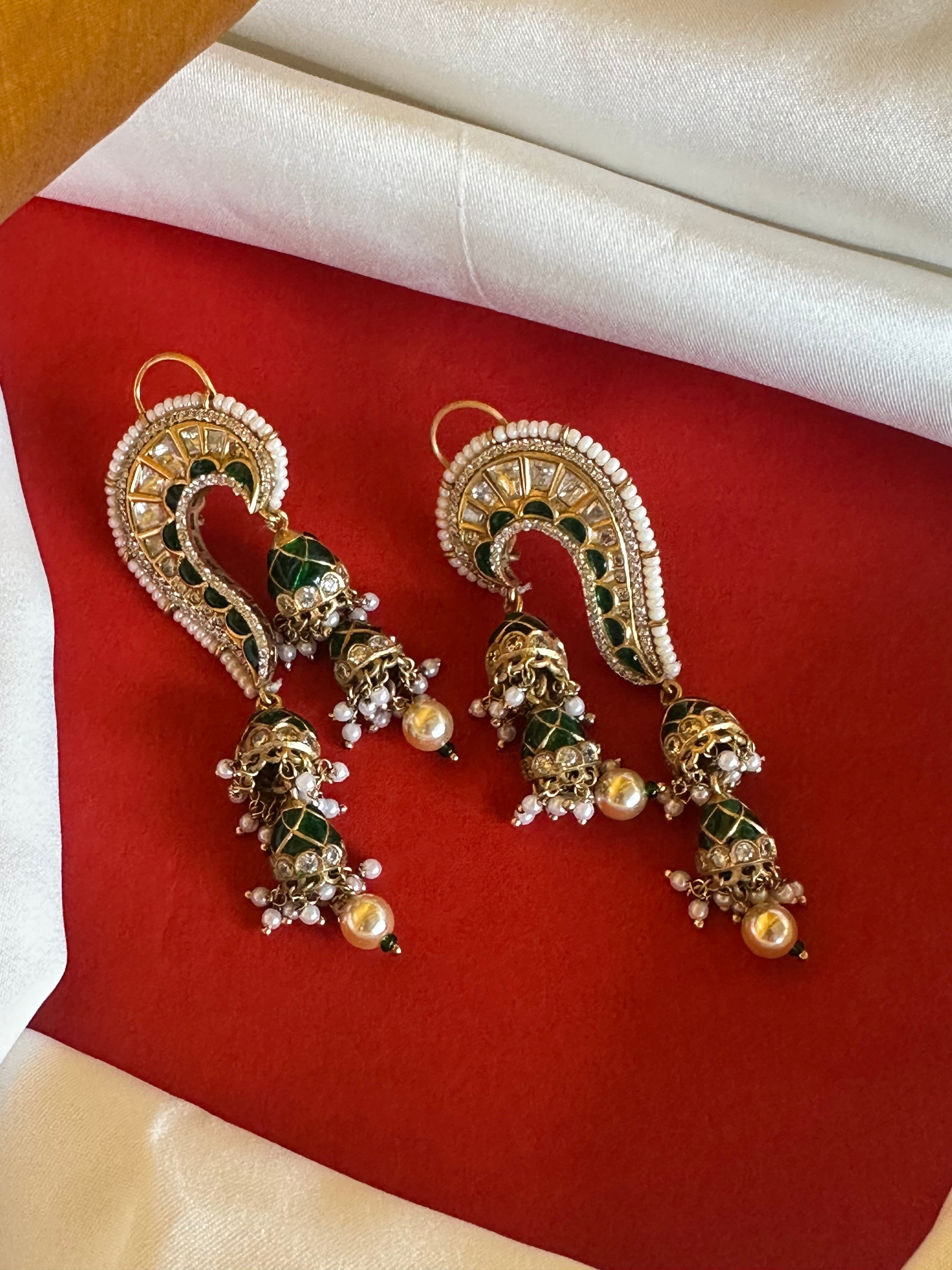 Hipoksi Earrings
