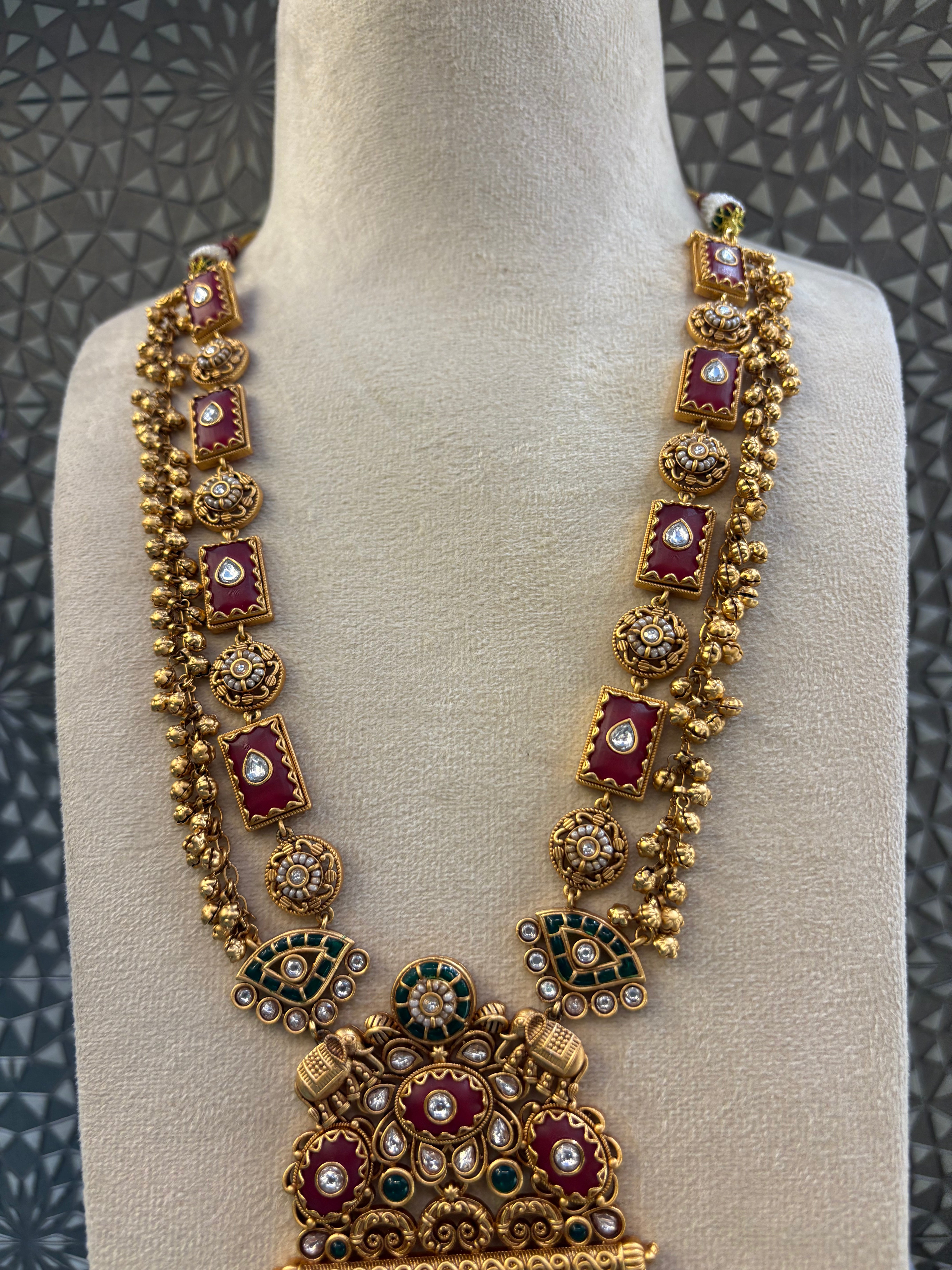 Heritage Jewelry Set