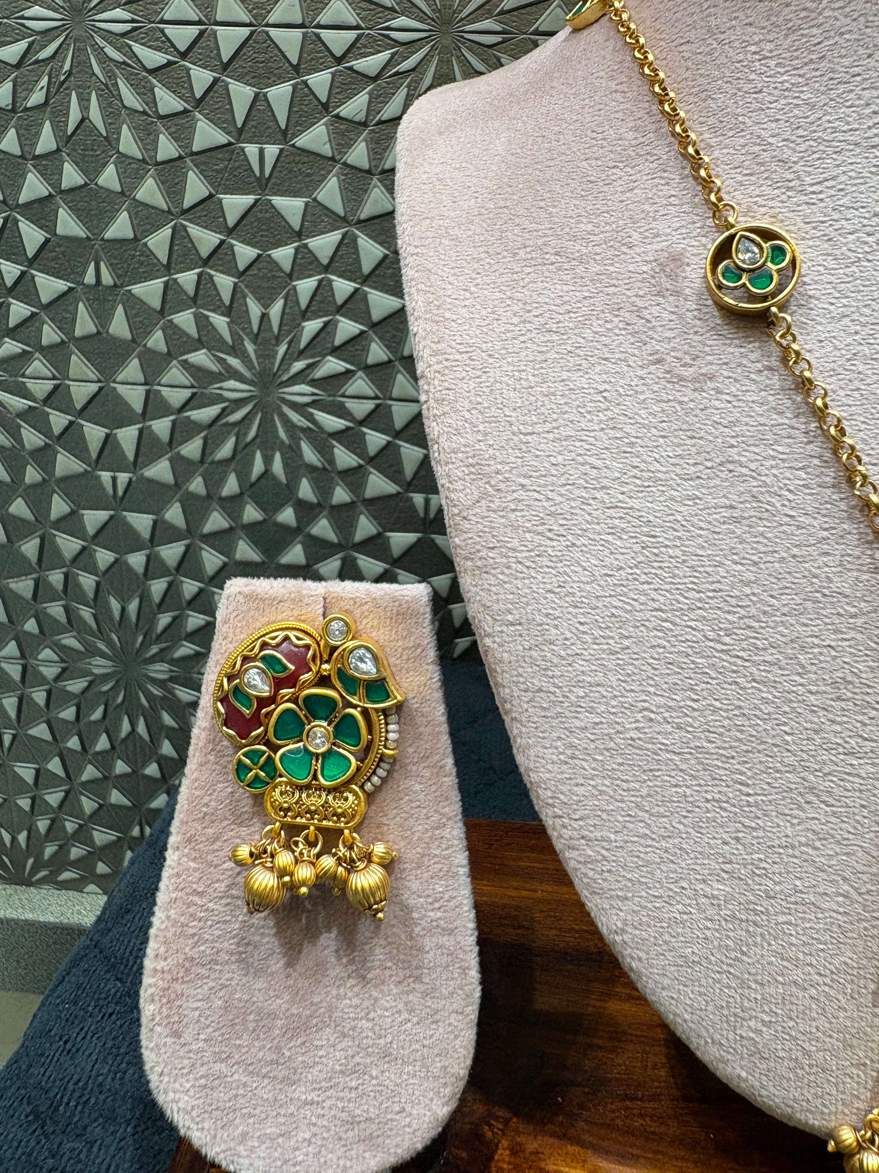 Heritage Jewelry Set