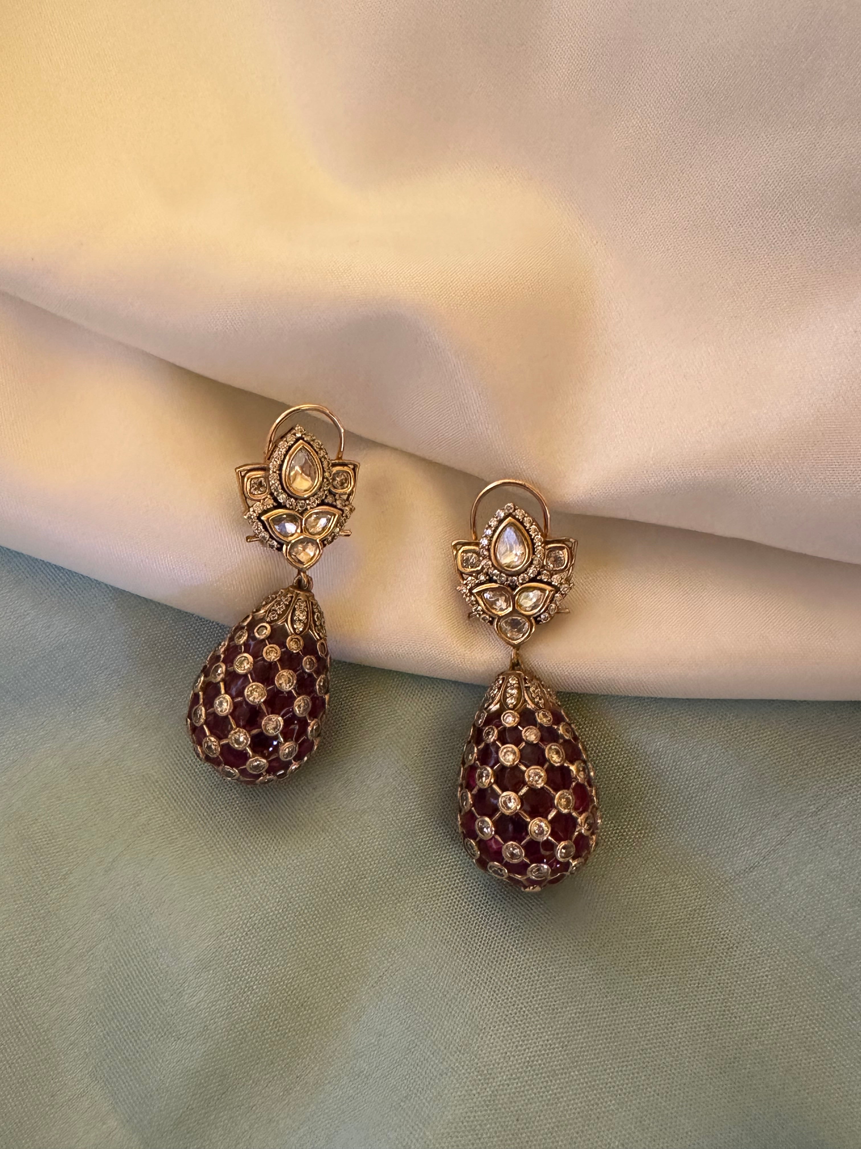 Hipoksi Earrings