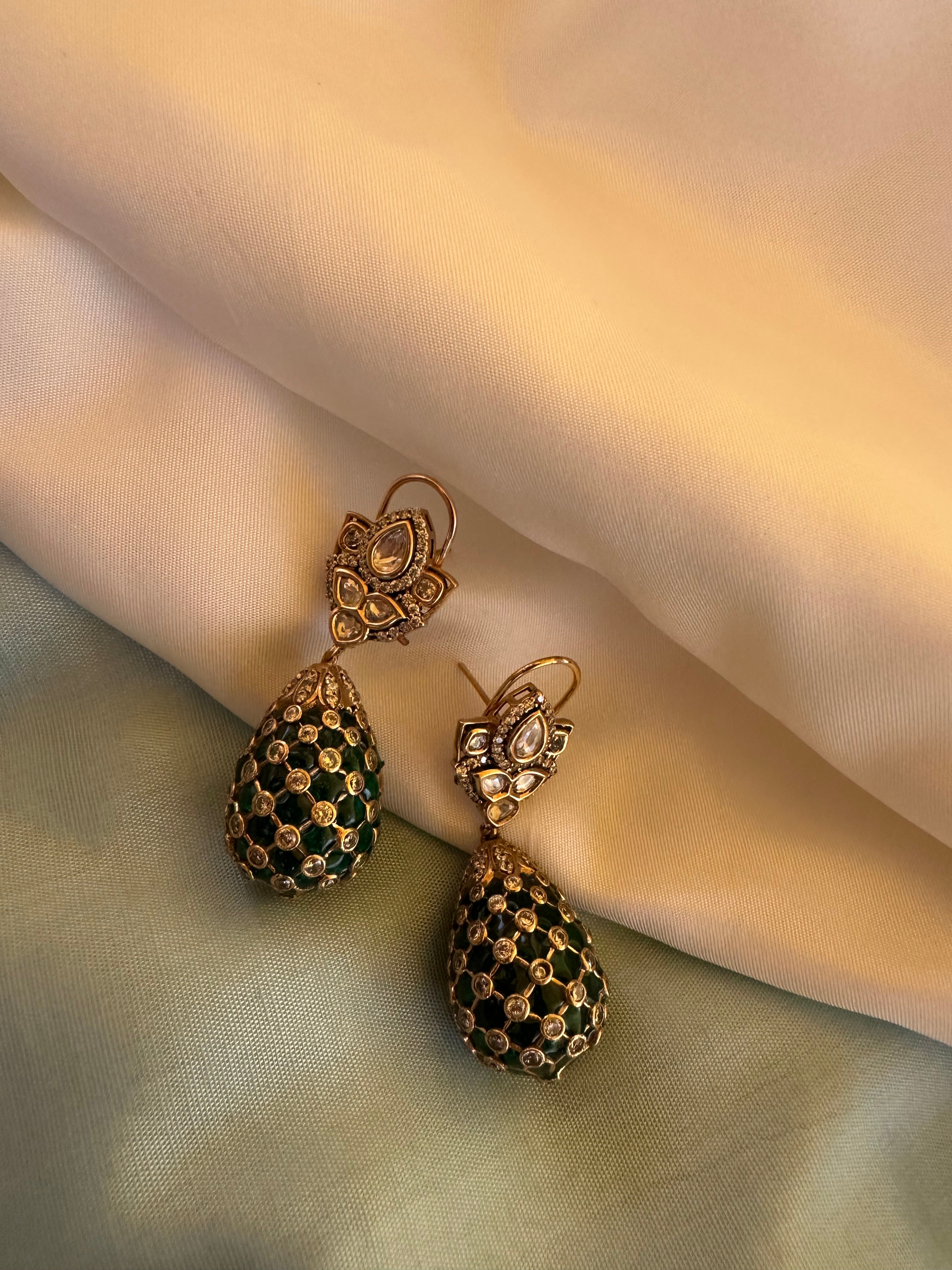 Hipoksi Earrings