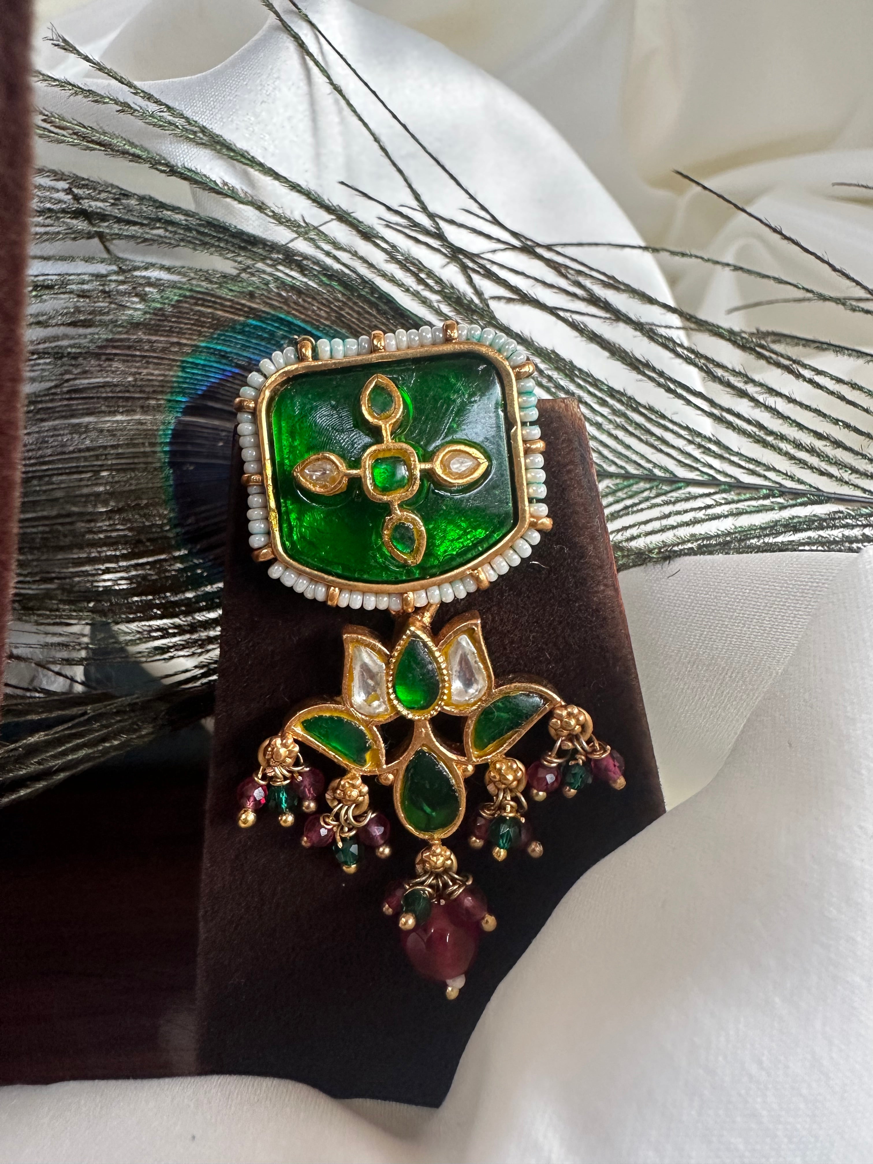 Hipoksi Jewellery Set