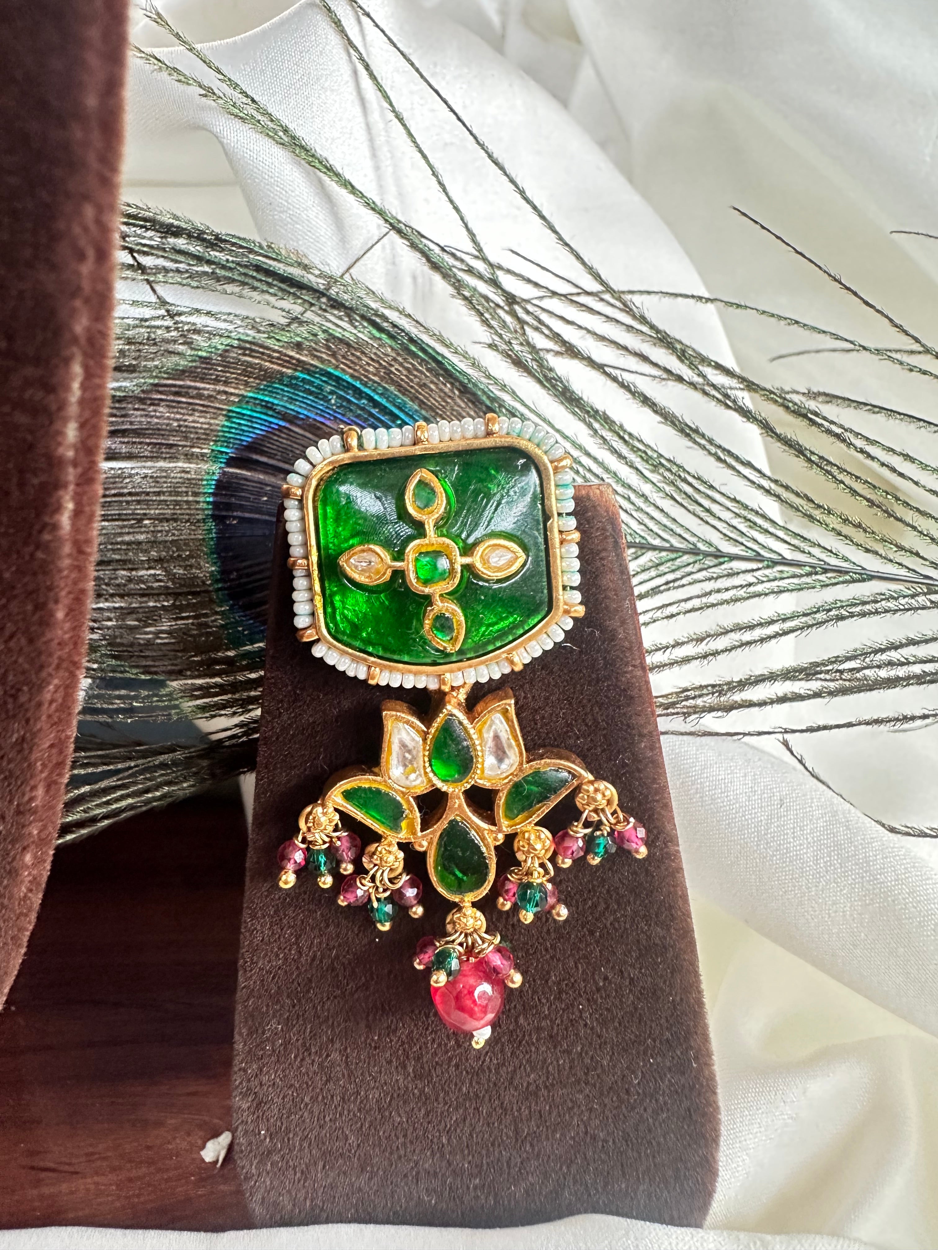 Hipoksi Jewellery Set