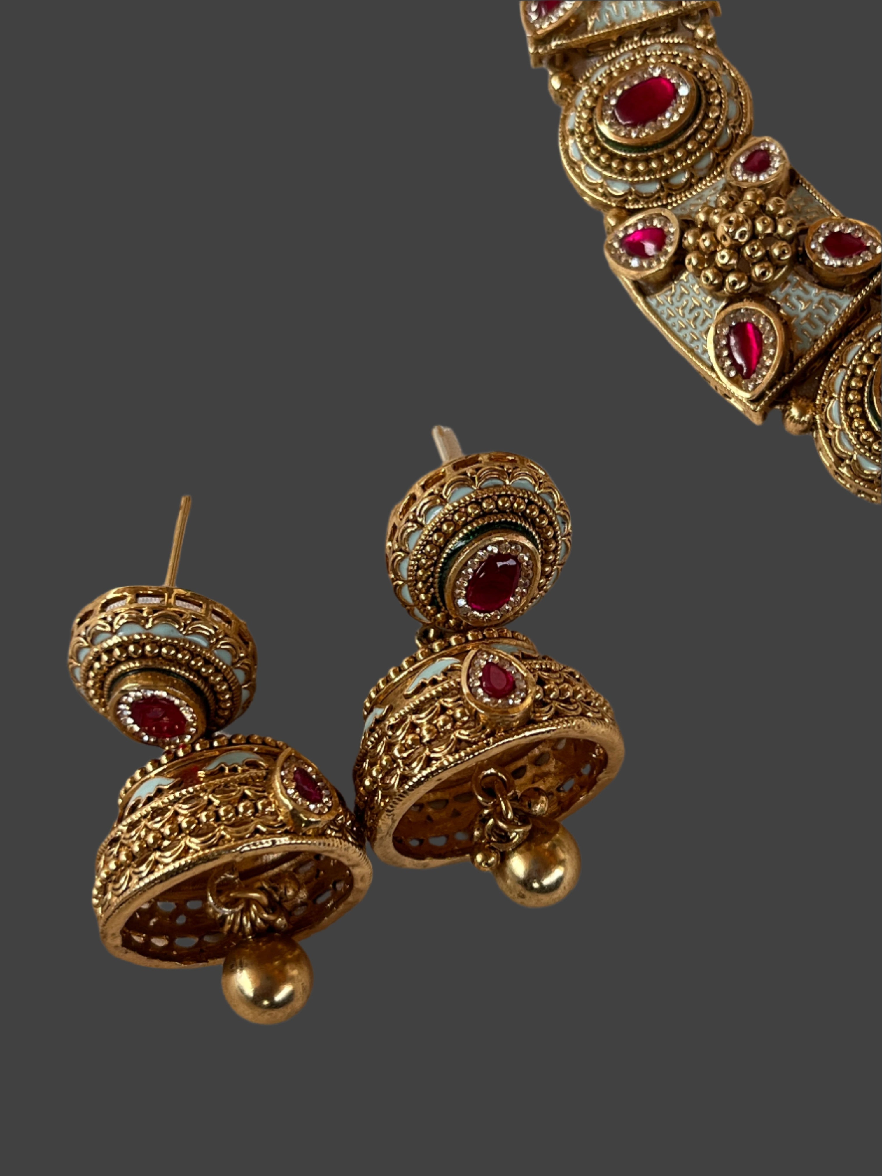 Antique Jewellery Set