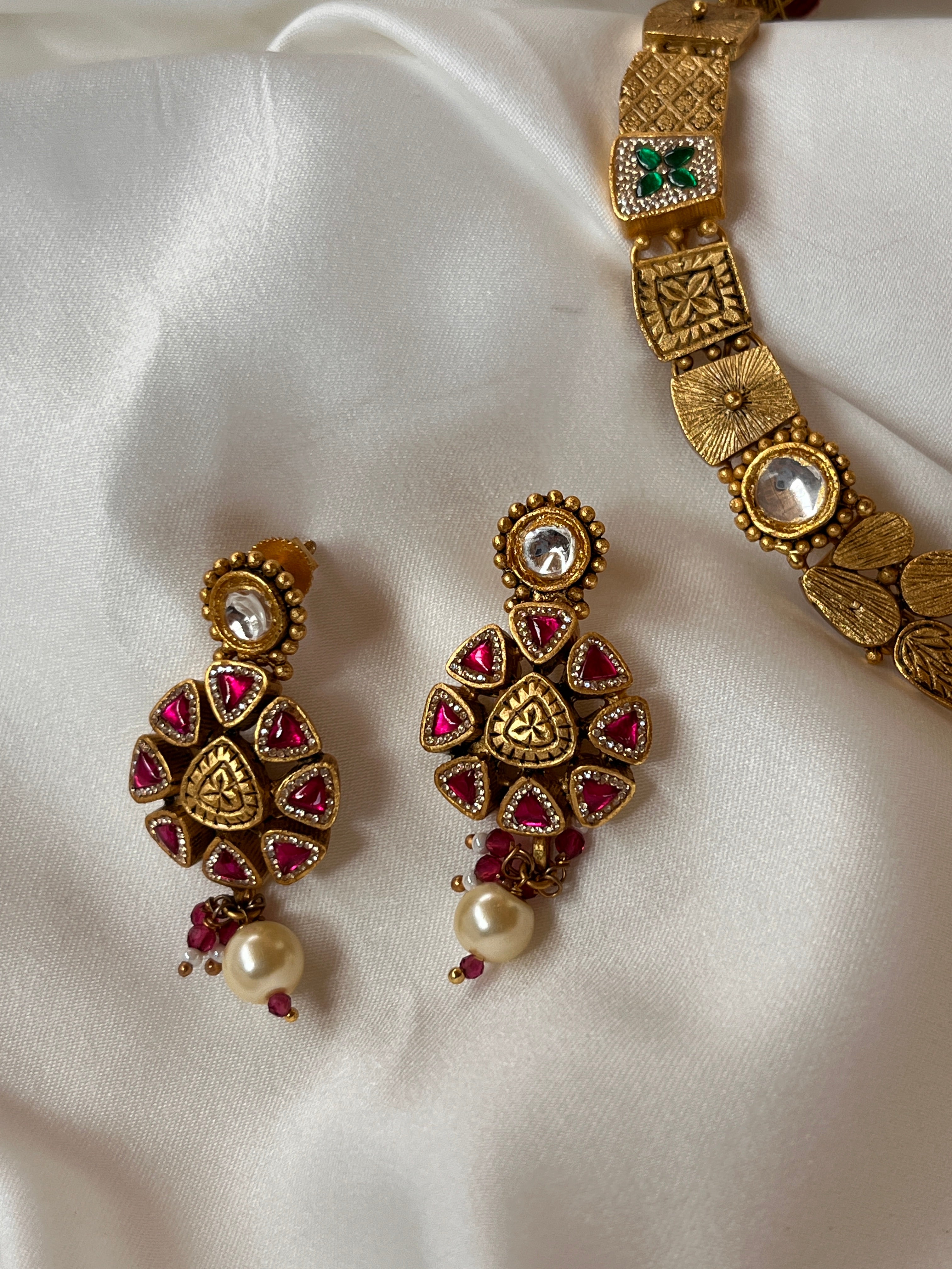 Antique Jewellery Set