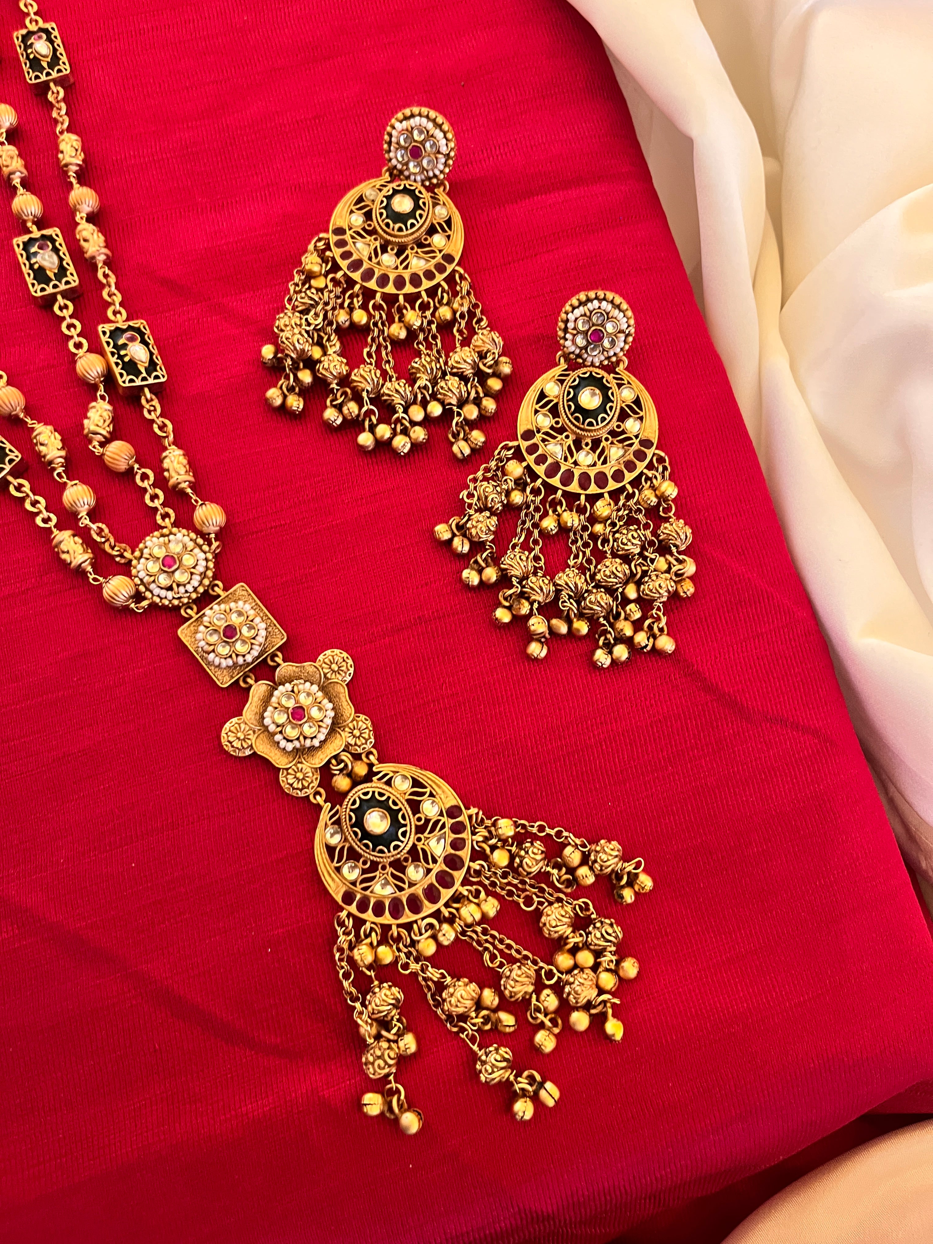 Heritage Jewellery Set