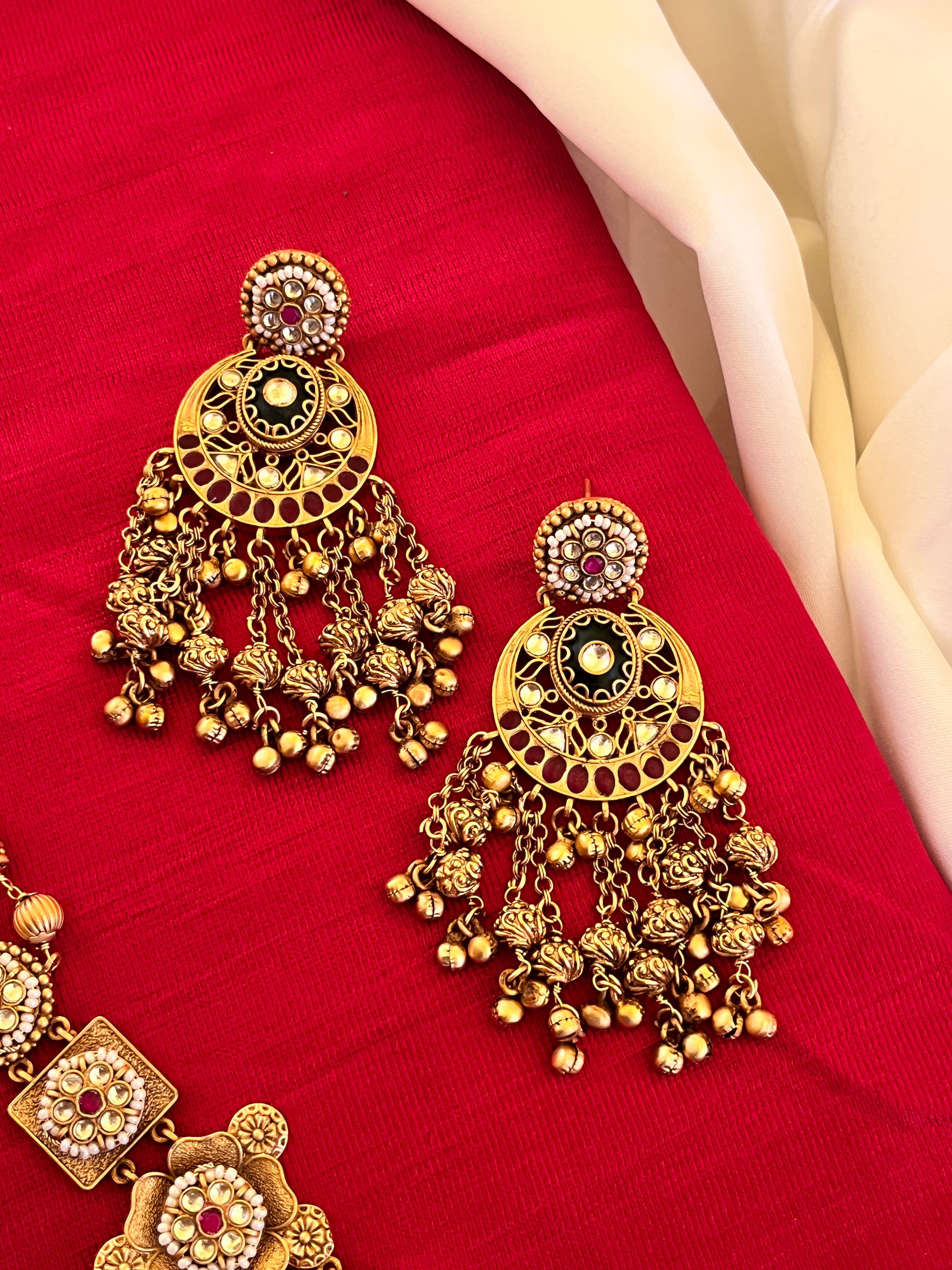 Heritage Jewellery Set