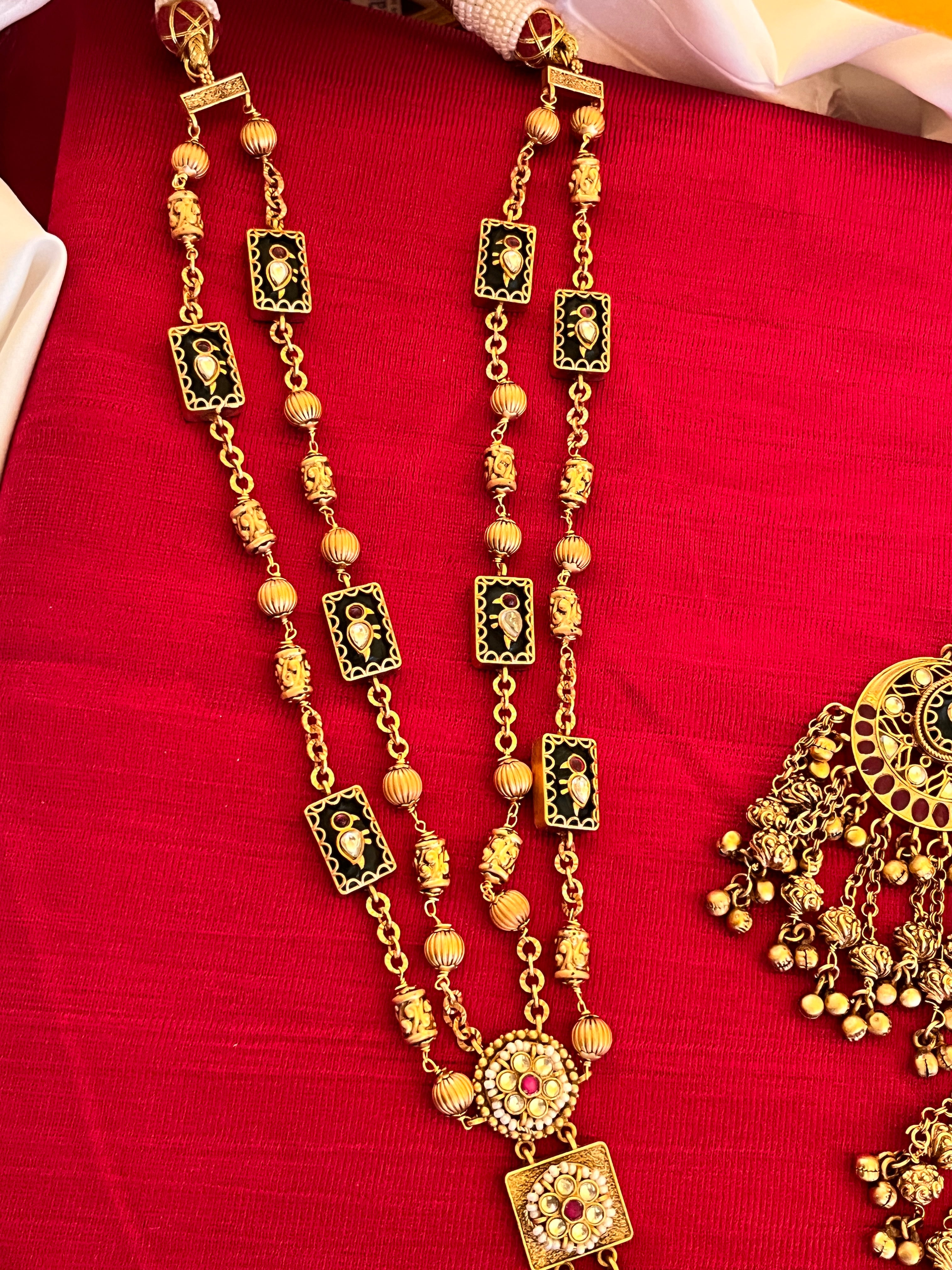 Heritage Jewellery Set