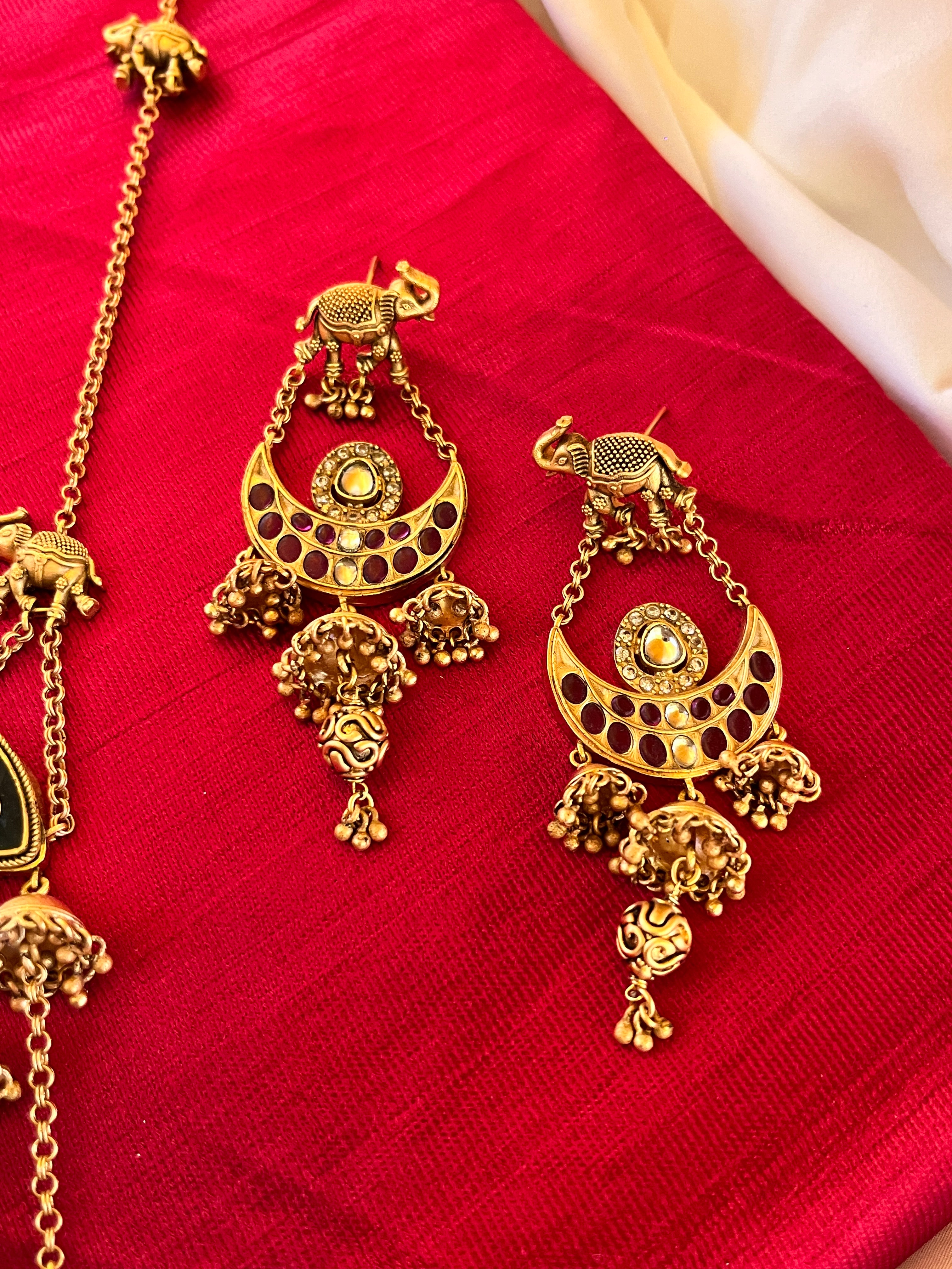 Heritage Jewellery Set