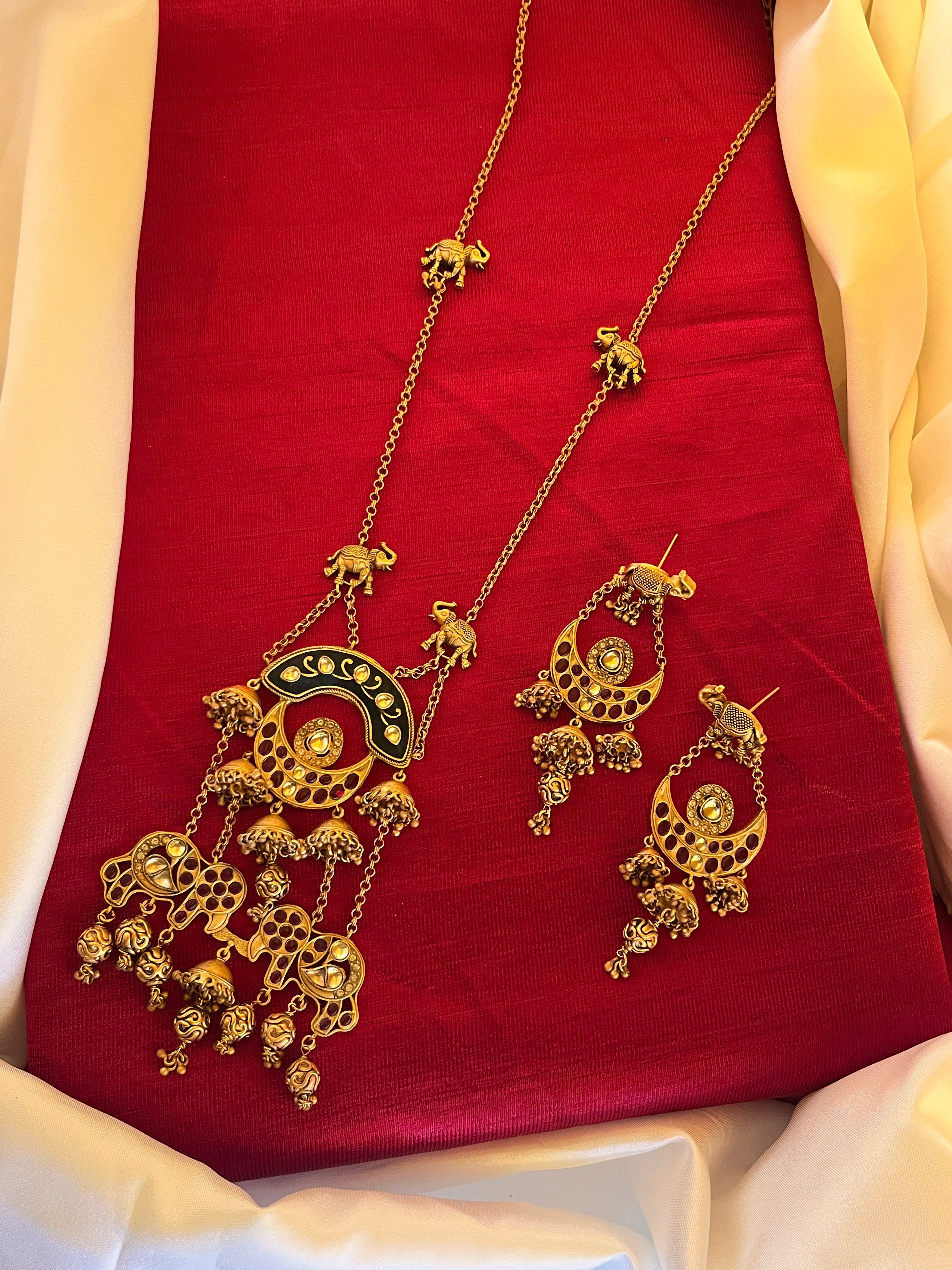 Heritage Jewellery Set