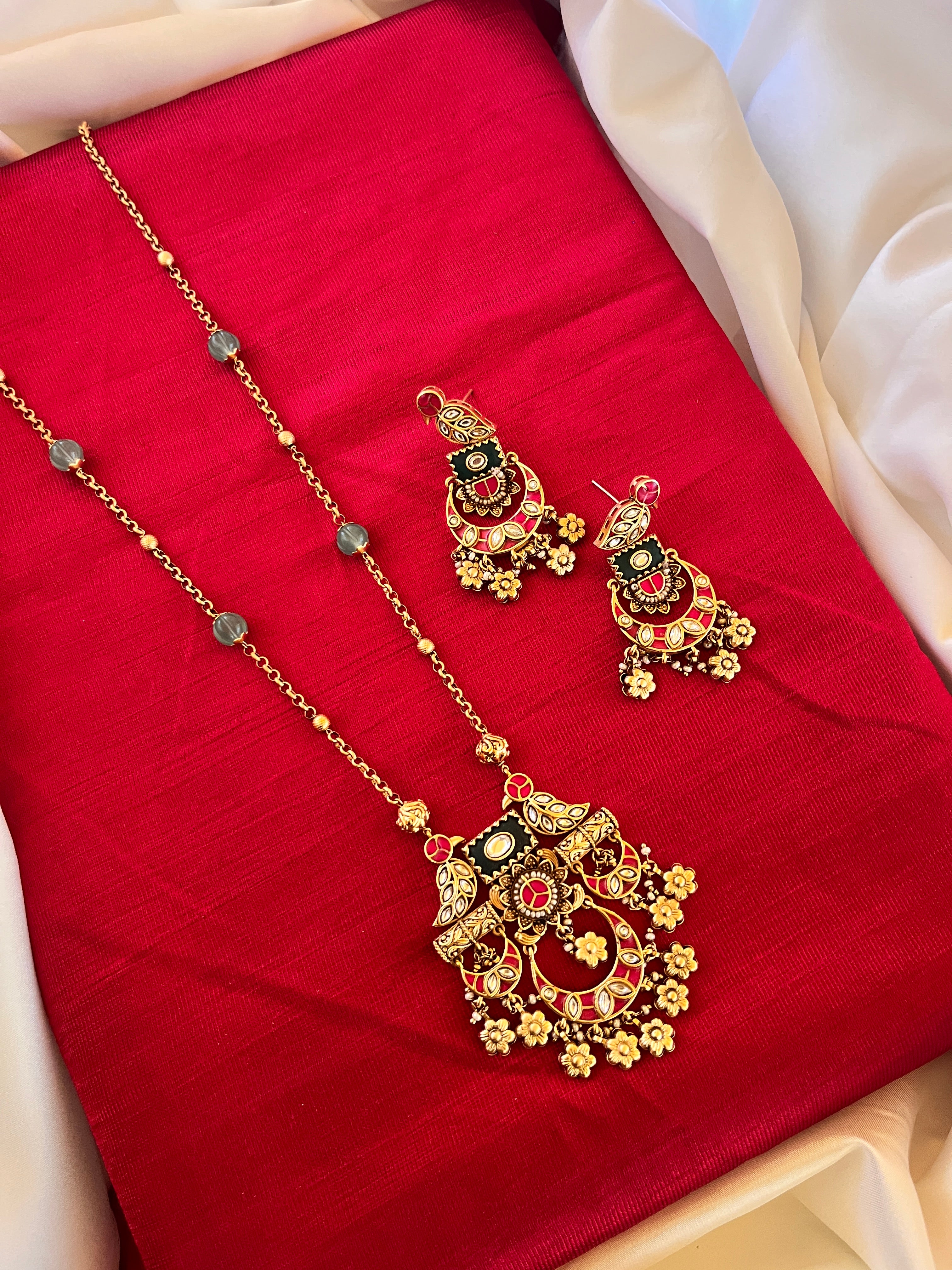 Heritage Jewellery Set