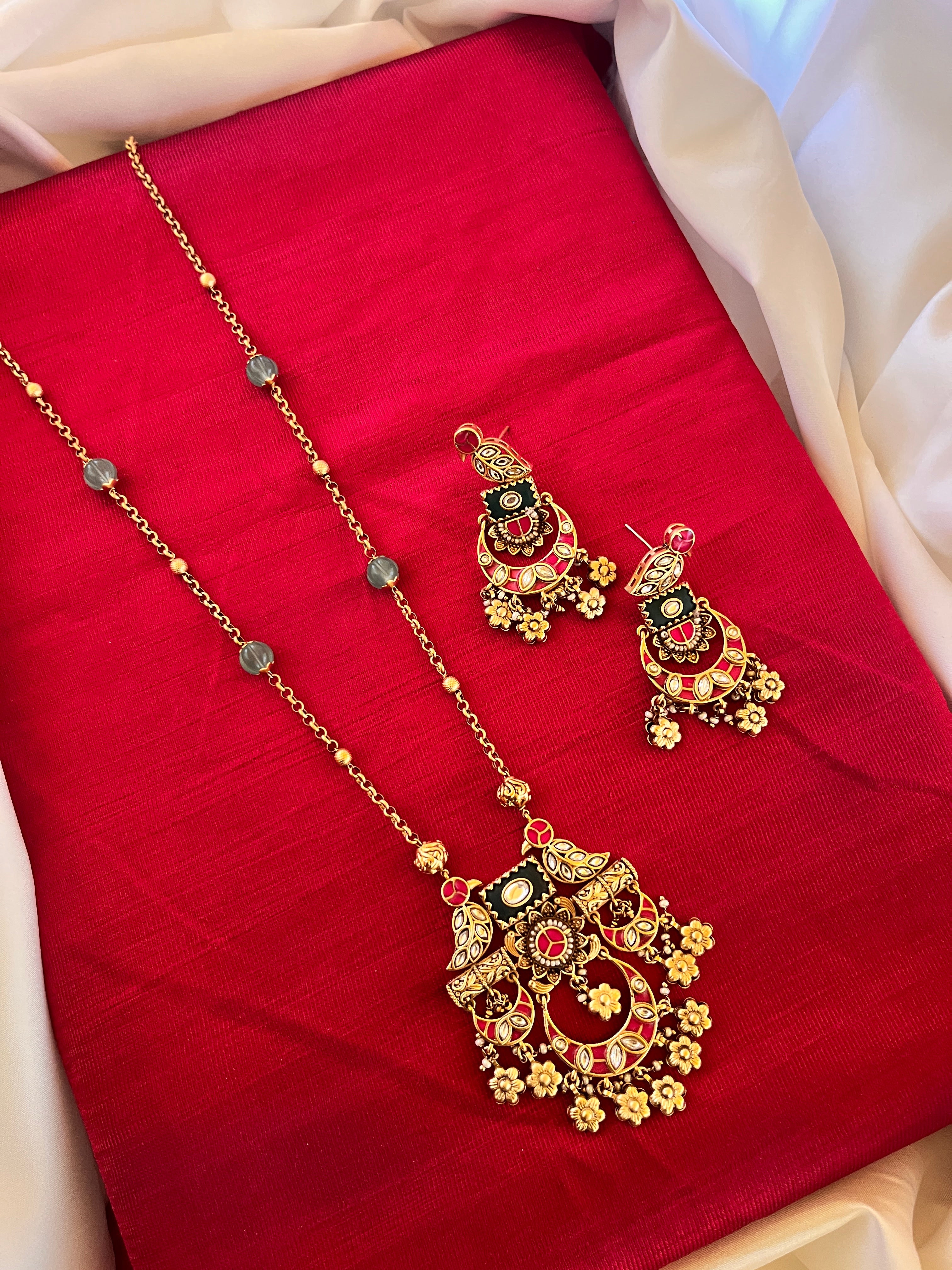 Heritage Jewellery Set