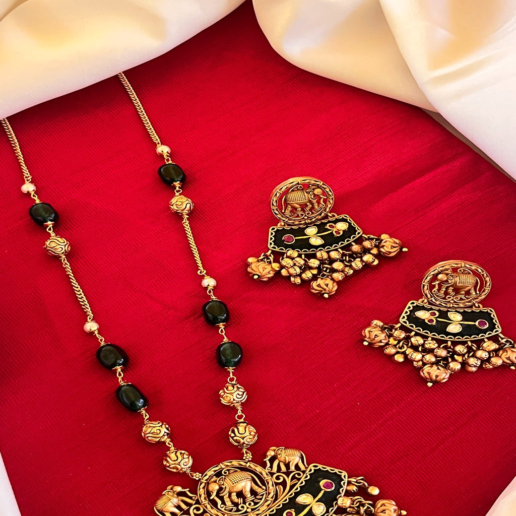 Heritage Jewellery Set